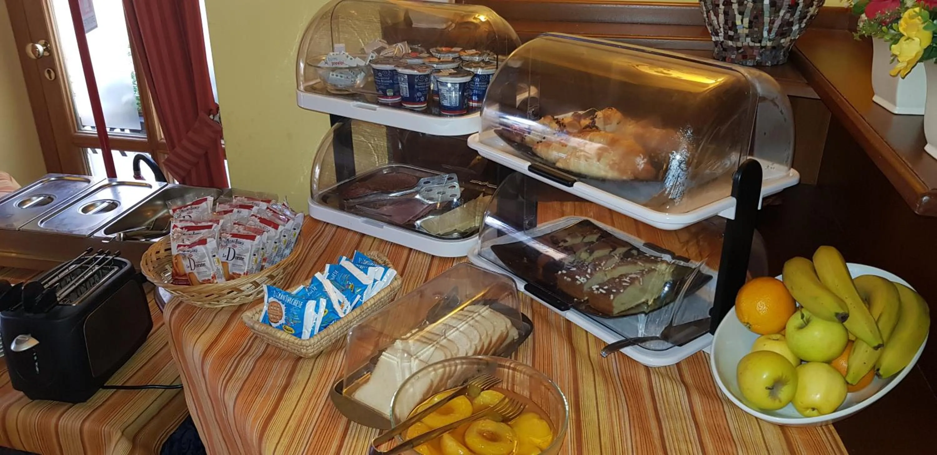 Breakfast in Hotel Castel Gandolfo