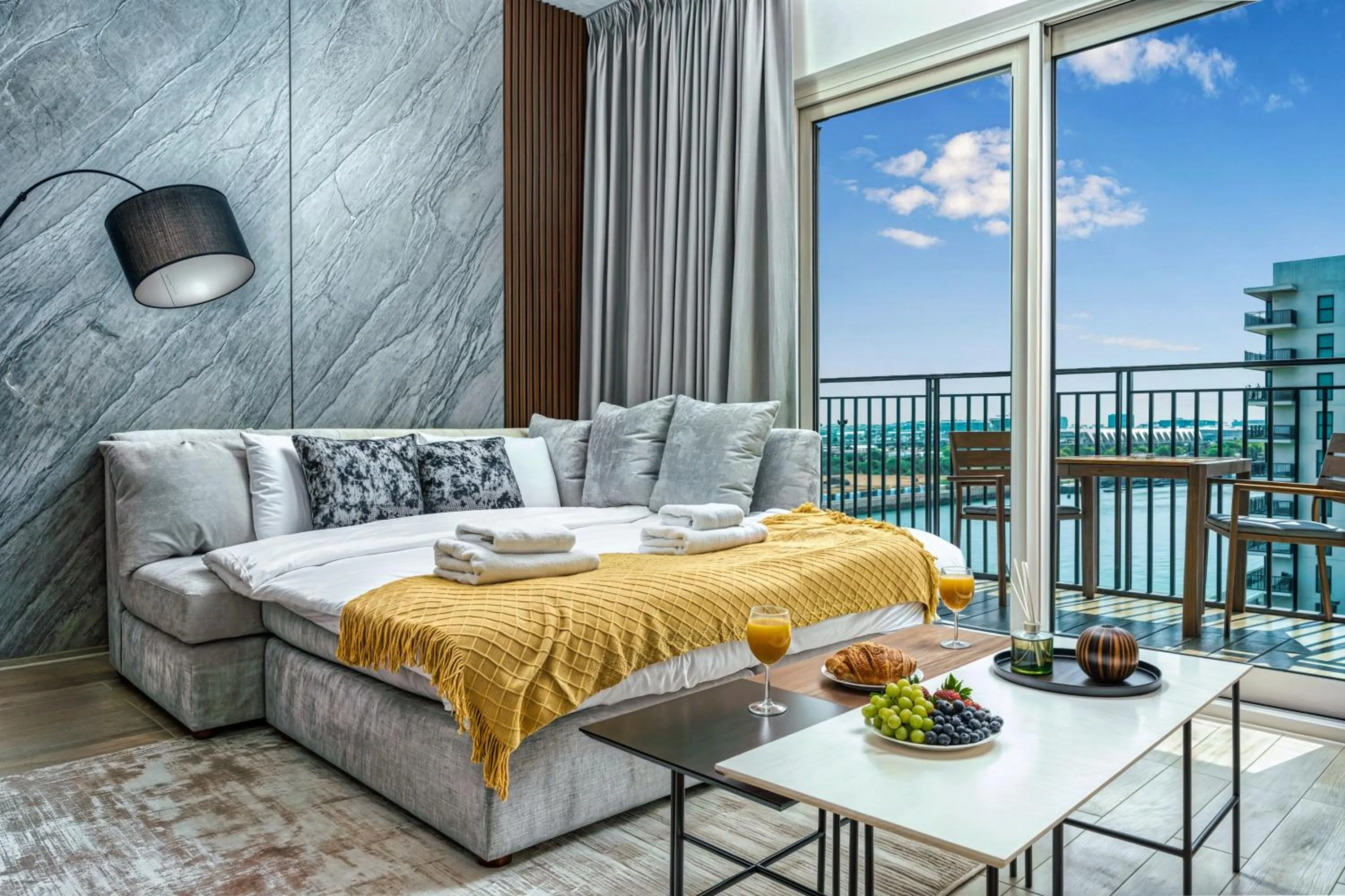 Bed in Desert Key - Perfectly Located Yas Island Premier Apts