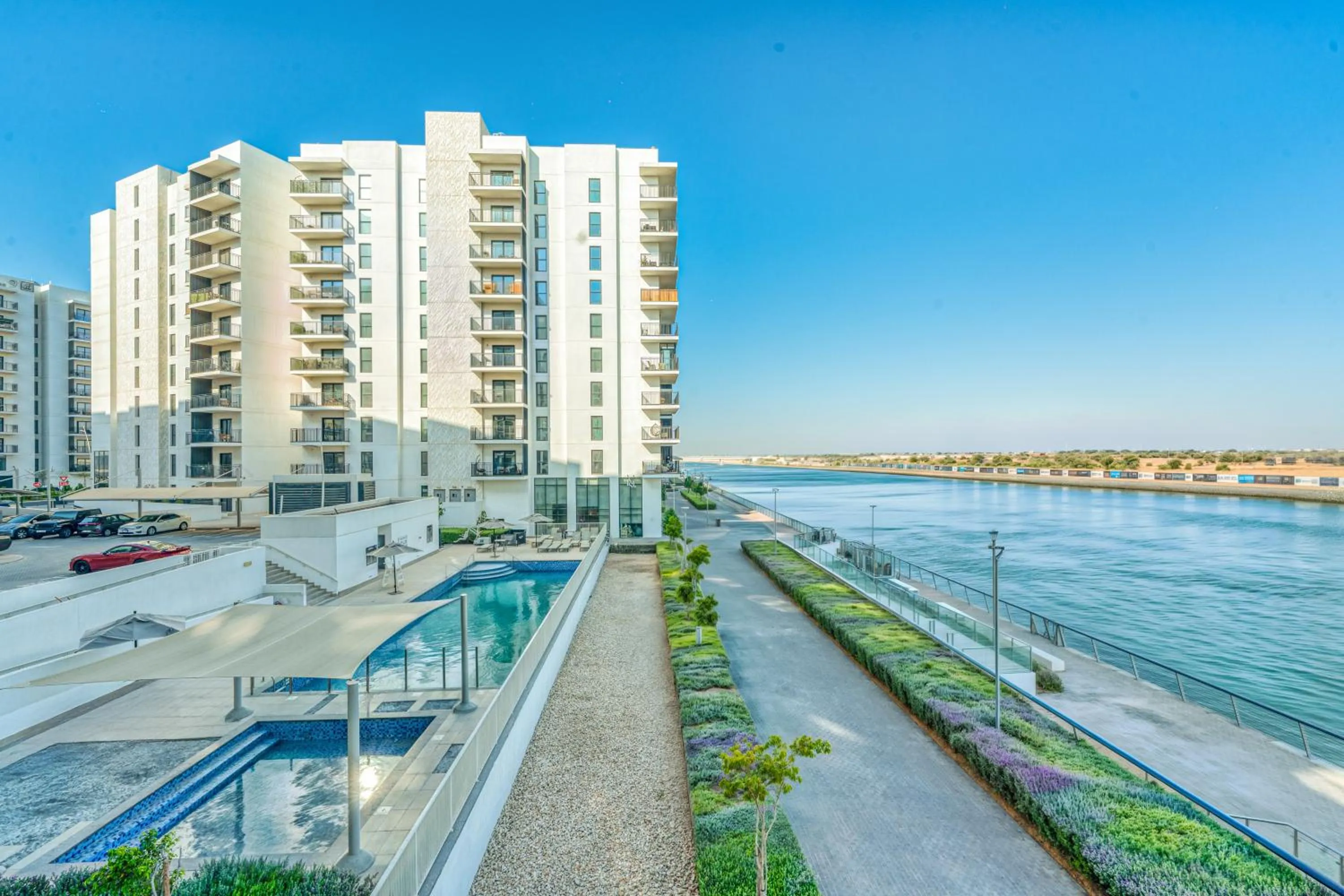Lake view in Desert Key - Perfectly Located Yas Island Premier Apts