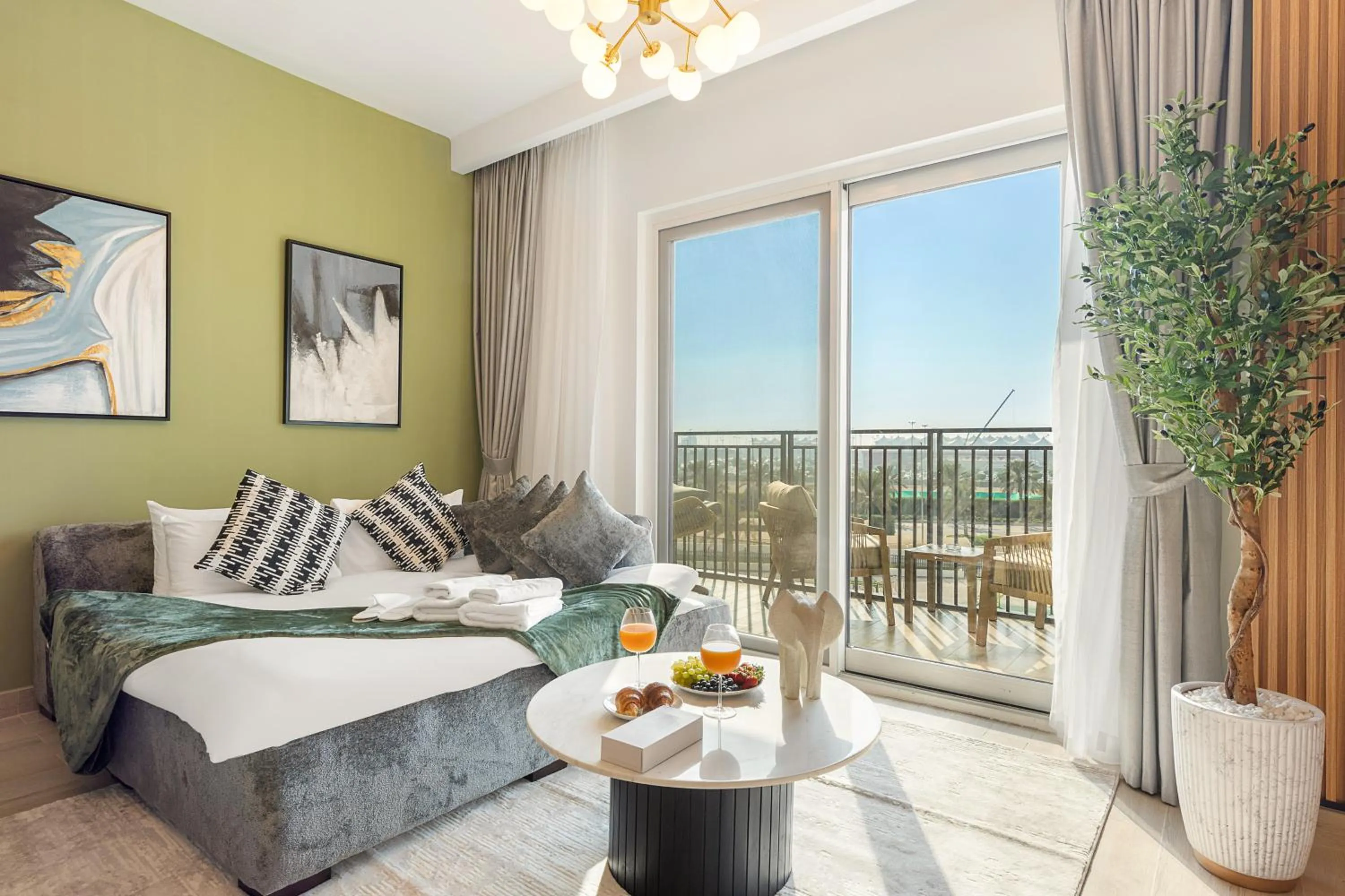 Bed in Desert Key - Perfectly Located Yas Island Premier Apts