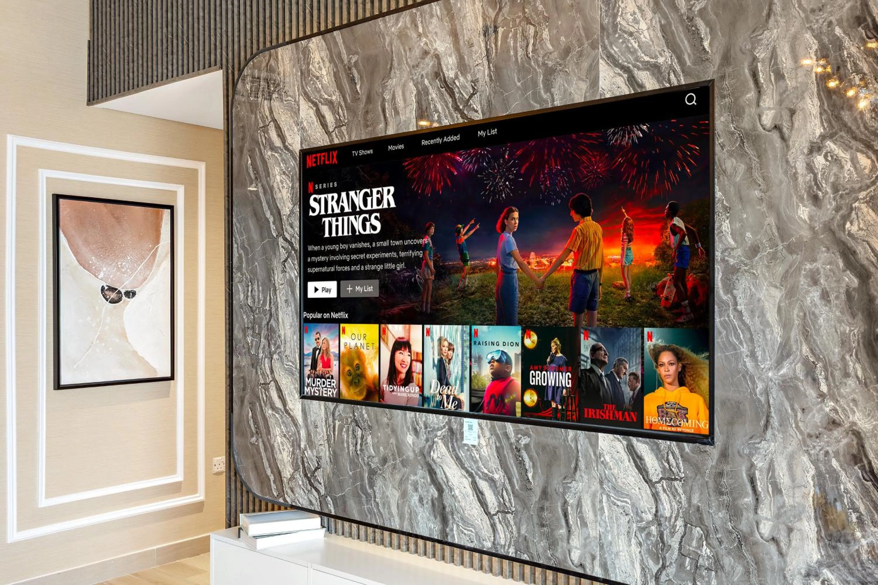 TV and multimedia in Desert Key - Perfectly Located Yas Island Premier Apts