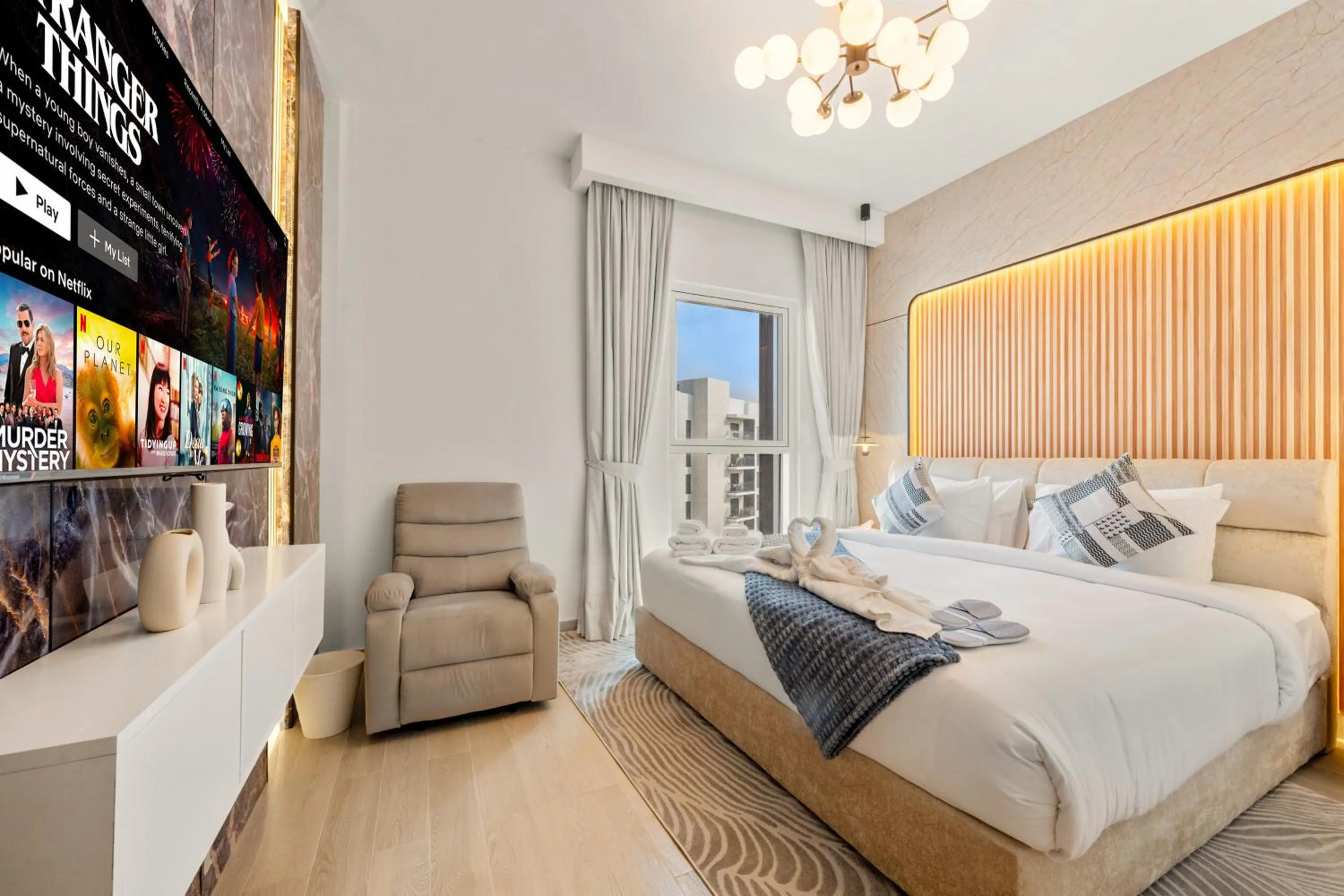 Bedroom, Bed in Desert Key - Perfectly Located Yas Island Premier Apts