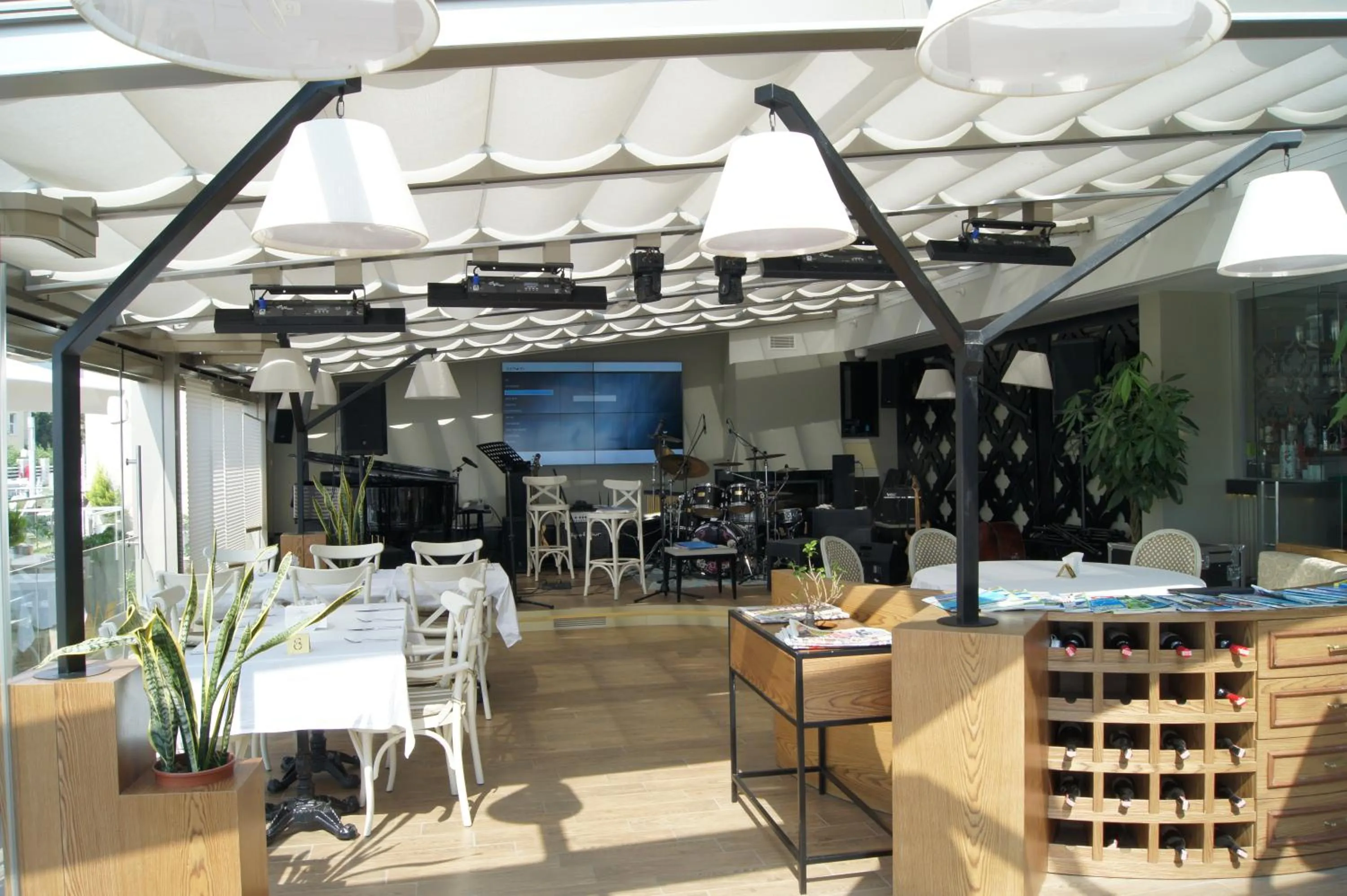 Restaurant/places to eat in Venus Thermal Boutique Hotel