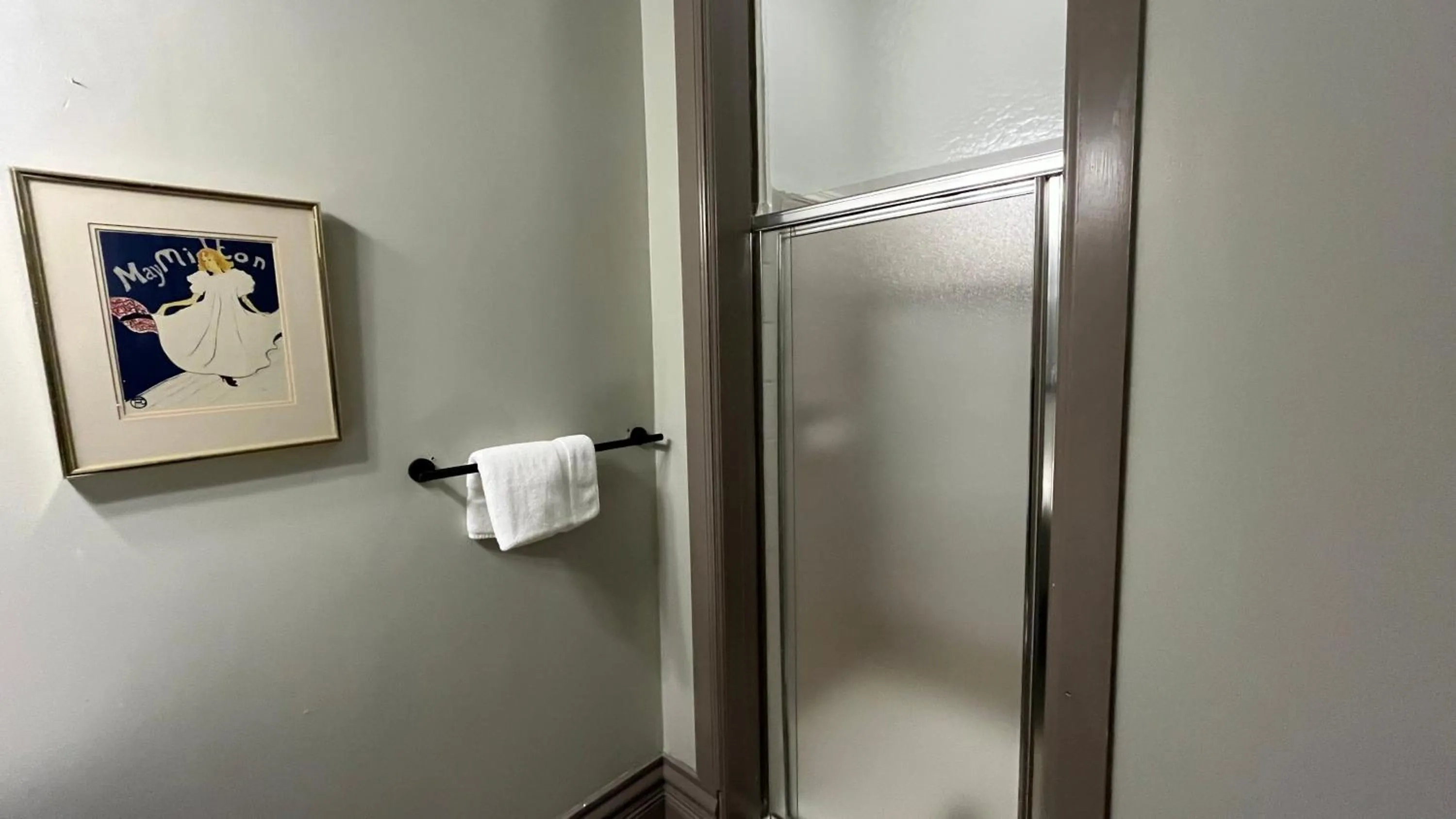 Shower in Stone Gables Inn