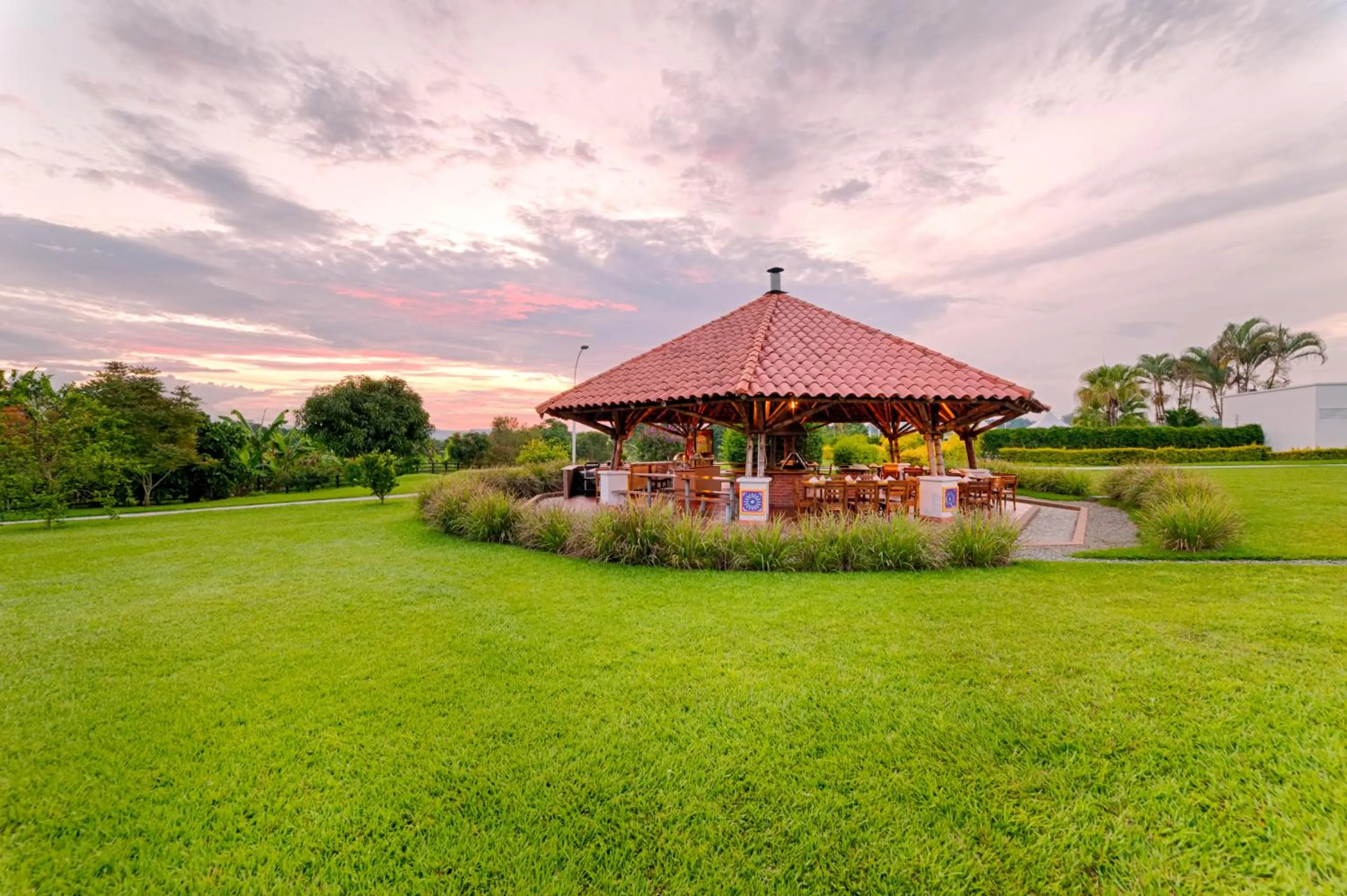 Restaurant/places to eat in Hotel Mocawa Resort