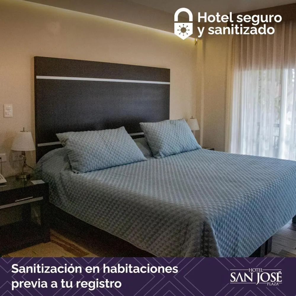 Photo of the whole room, Bed in Hotel San José Plaza Coatepec