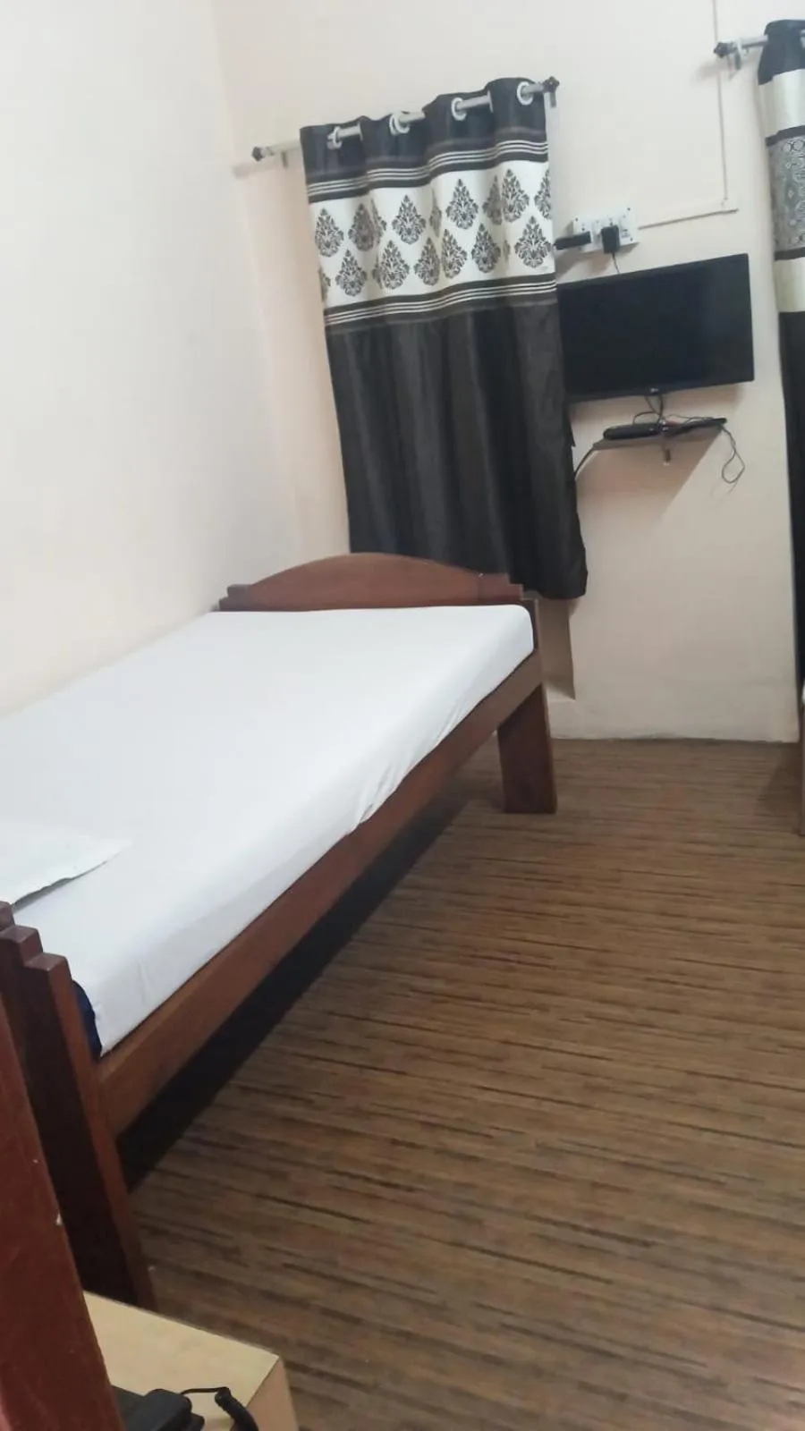 Single Room with Private External Bathroom in Shaw Guest House