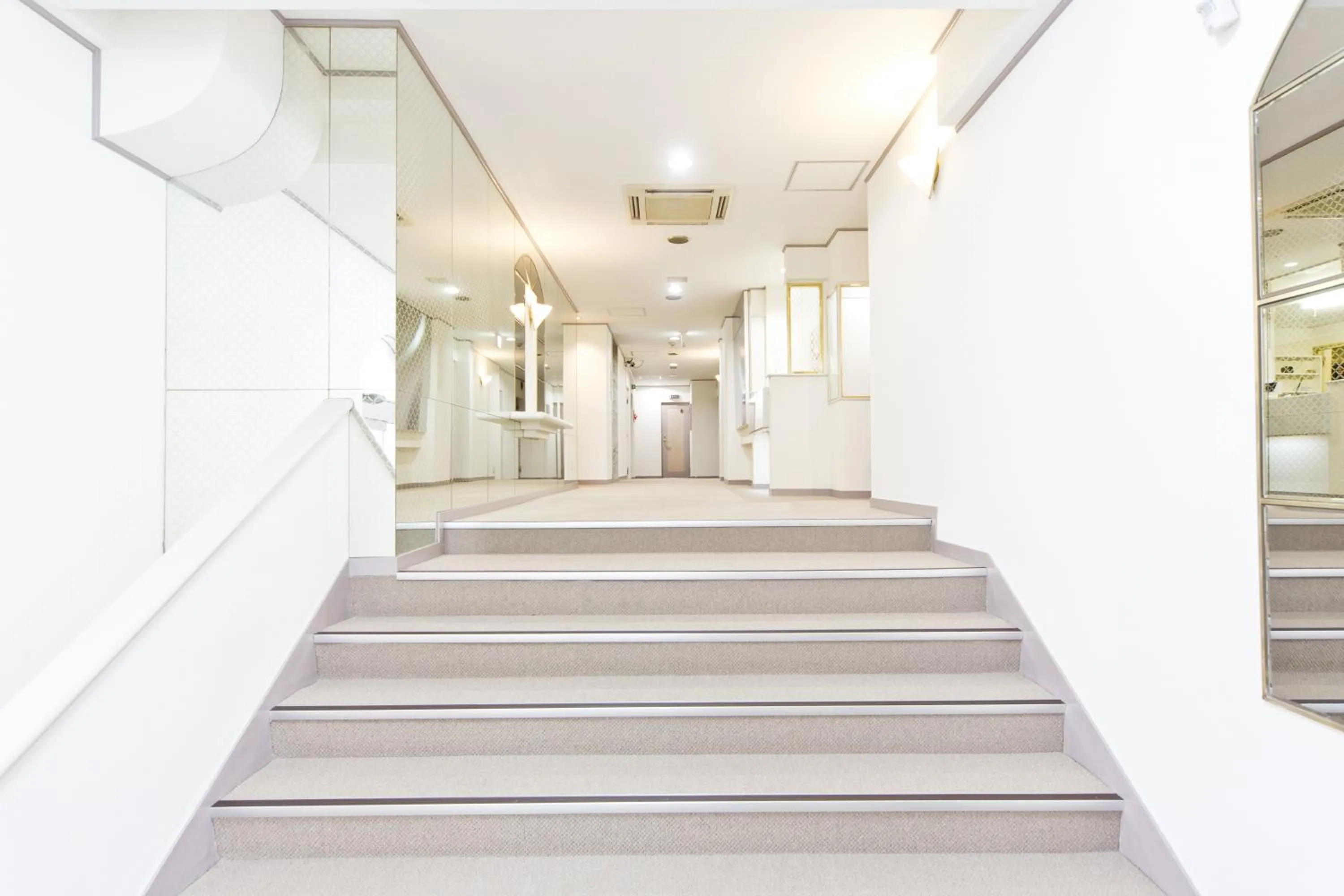 Lobby or reception in Shinjuku East Hotel