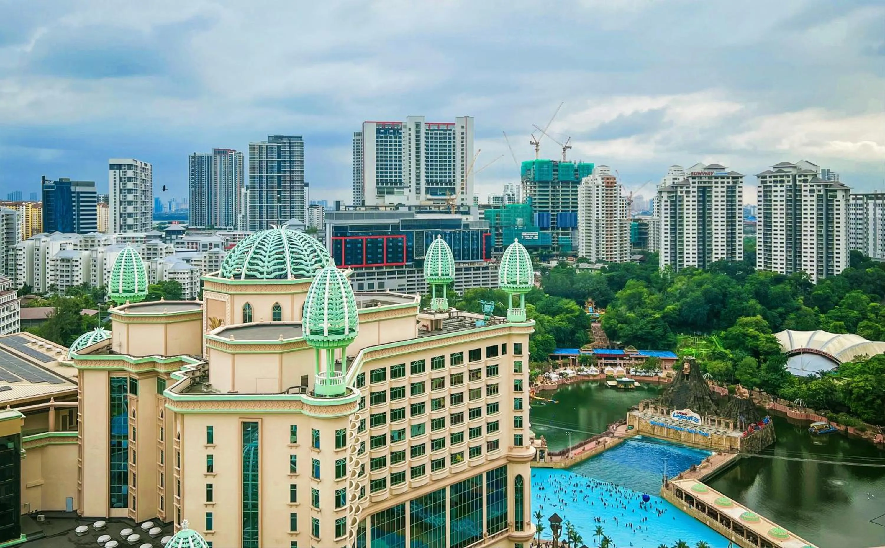 Day in Resort Suites at Bandar Sunway