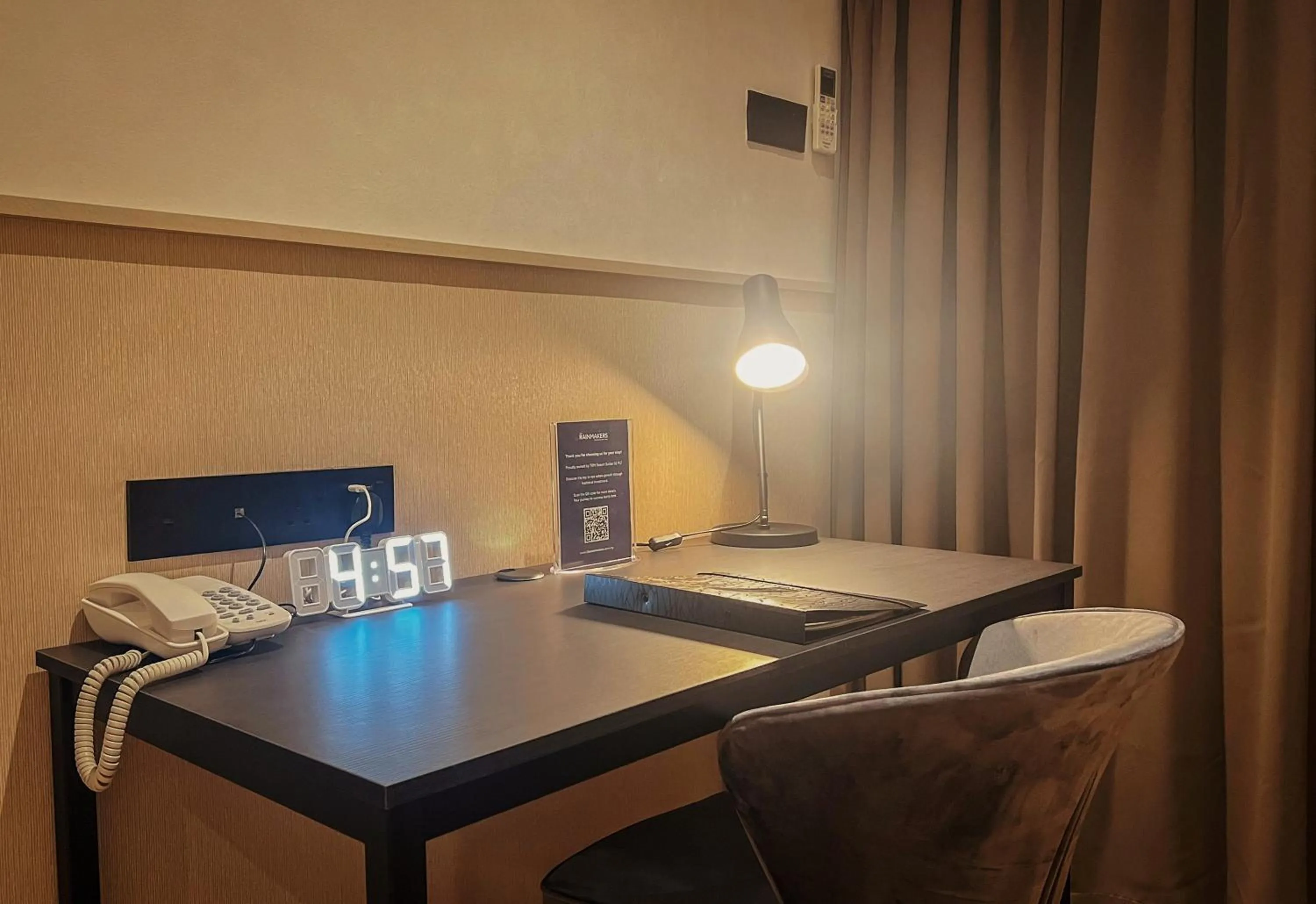 Seating area, Bed in Resort Suites at Bandar Sunway