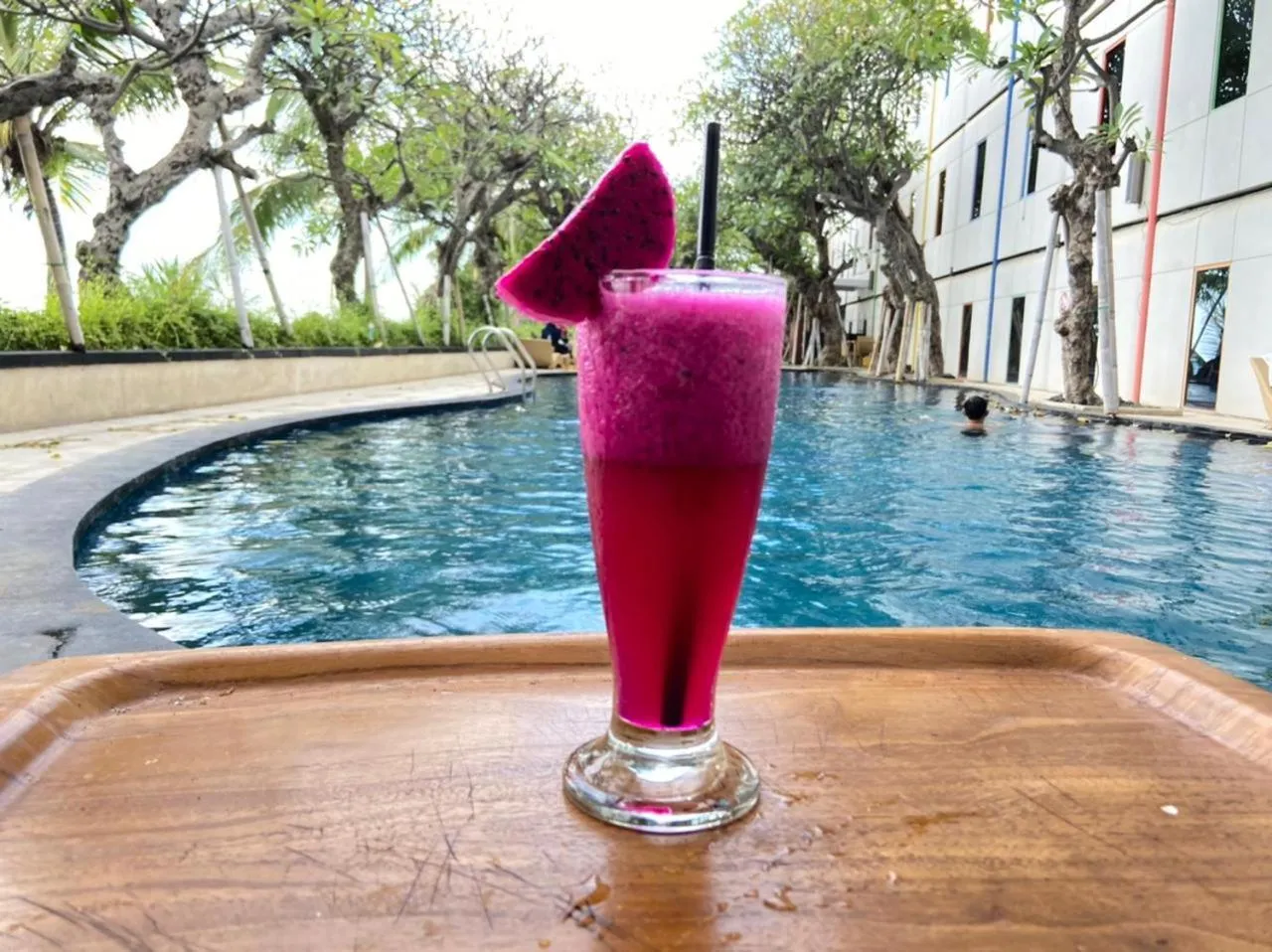 Restaurant/places to eat in Singaraja Beach Hotel