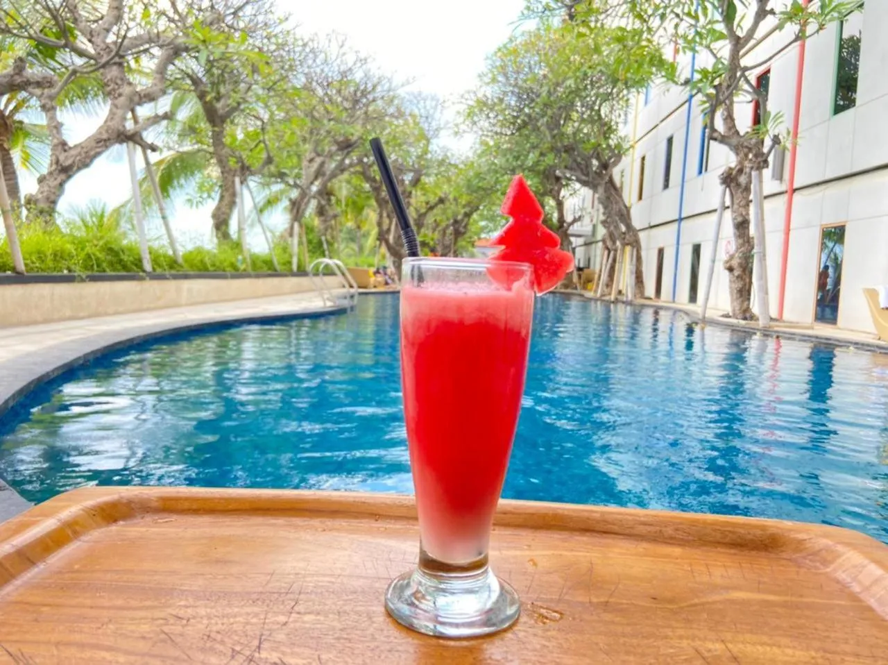 Restaurant/places to eat in Singaraja Beach Hotel