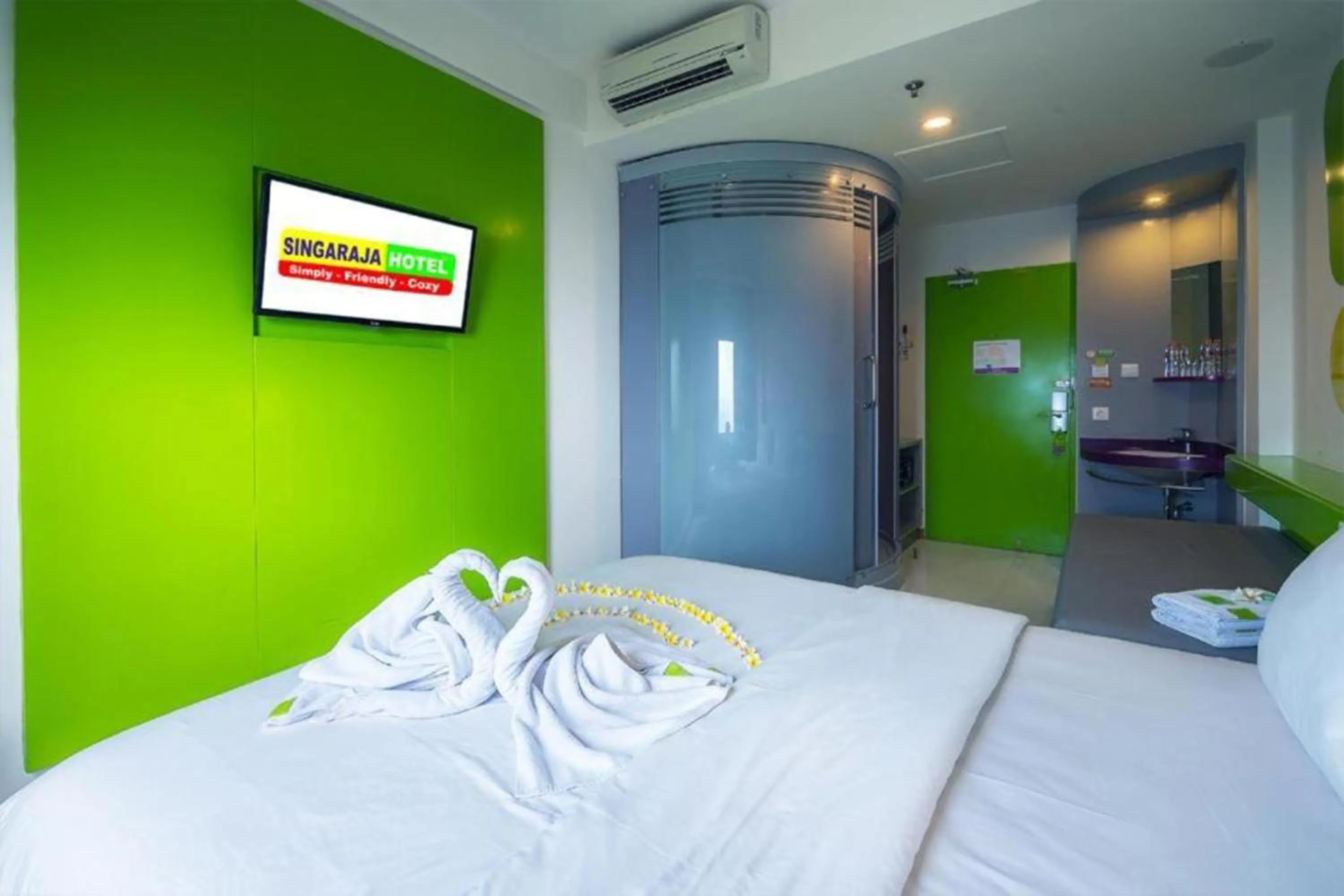 Bedroom, Bed in Singaraja Beach Hotel