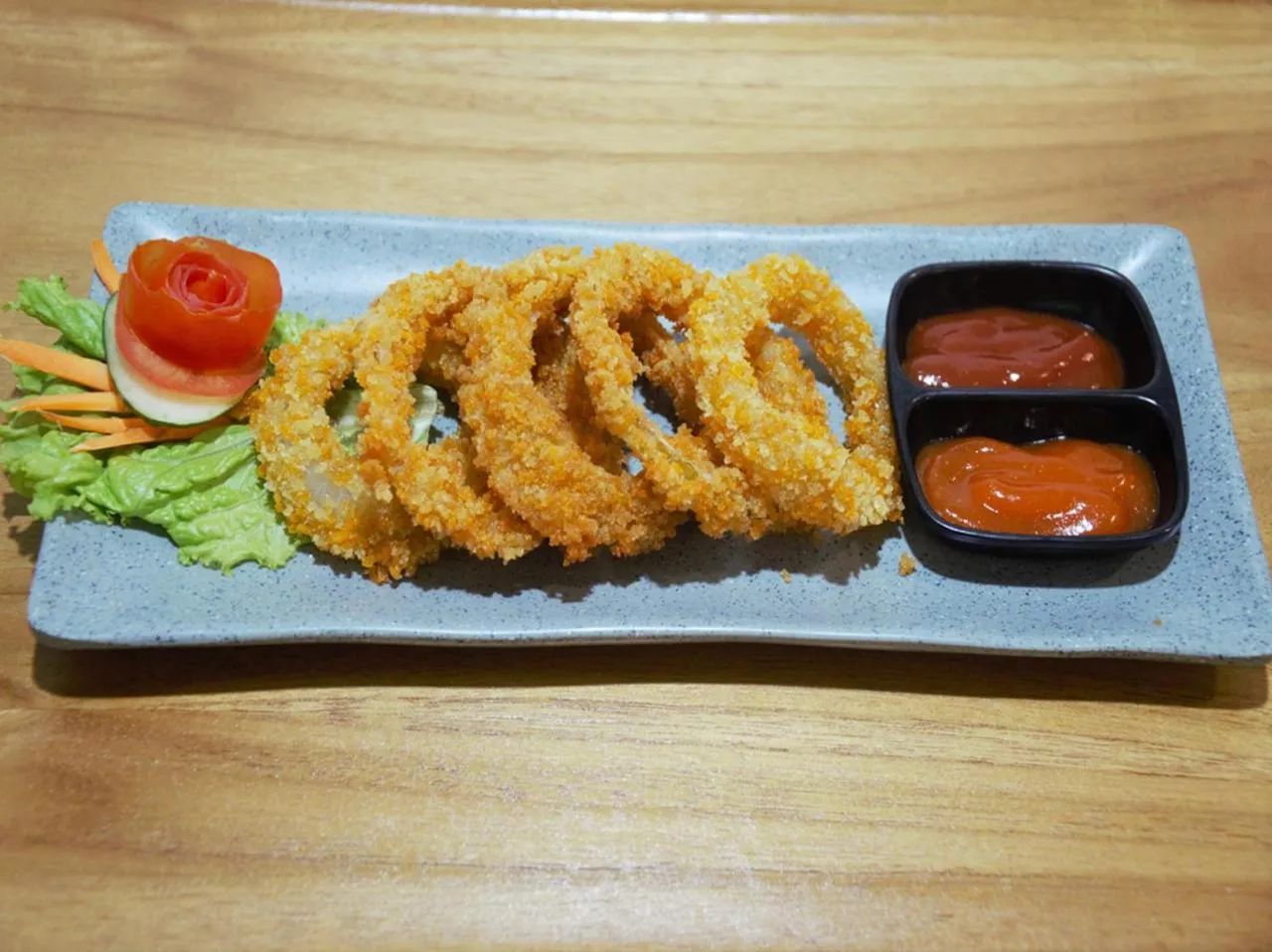 Restaurant/places to eat in Singaraja Beach Hotel