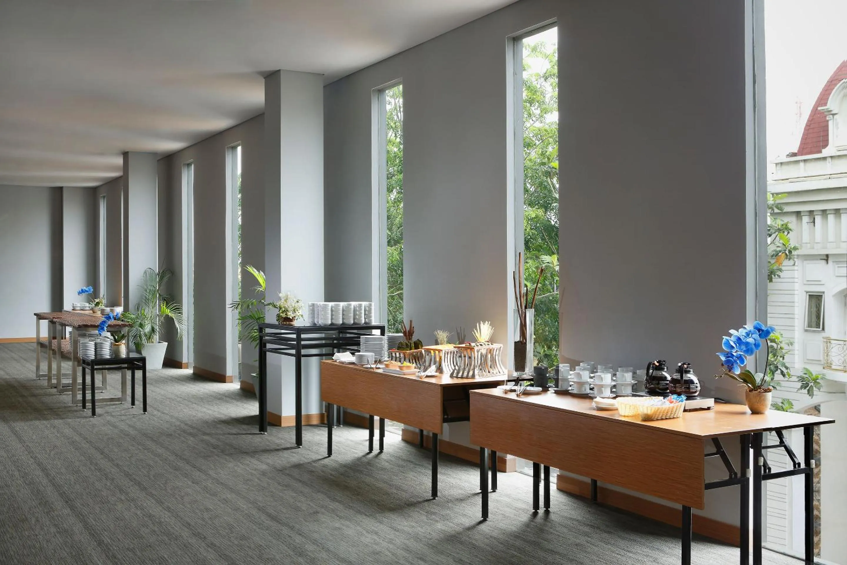 Restaurant/places to eat in BATIQA Hotel Jababeka Cikarang