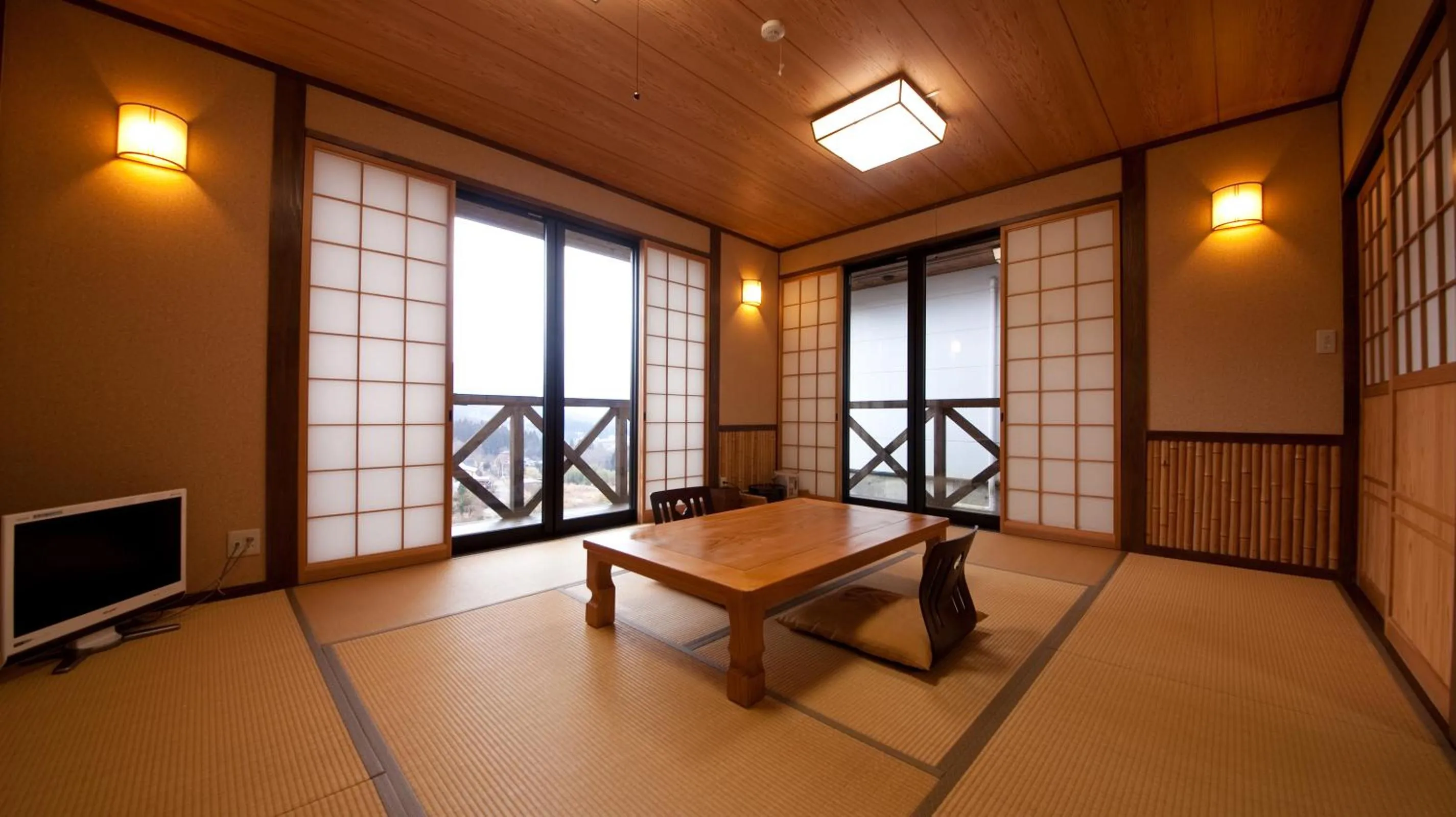 Photo of the whole room in Yufuin Tsubaki