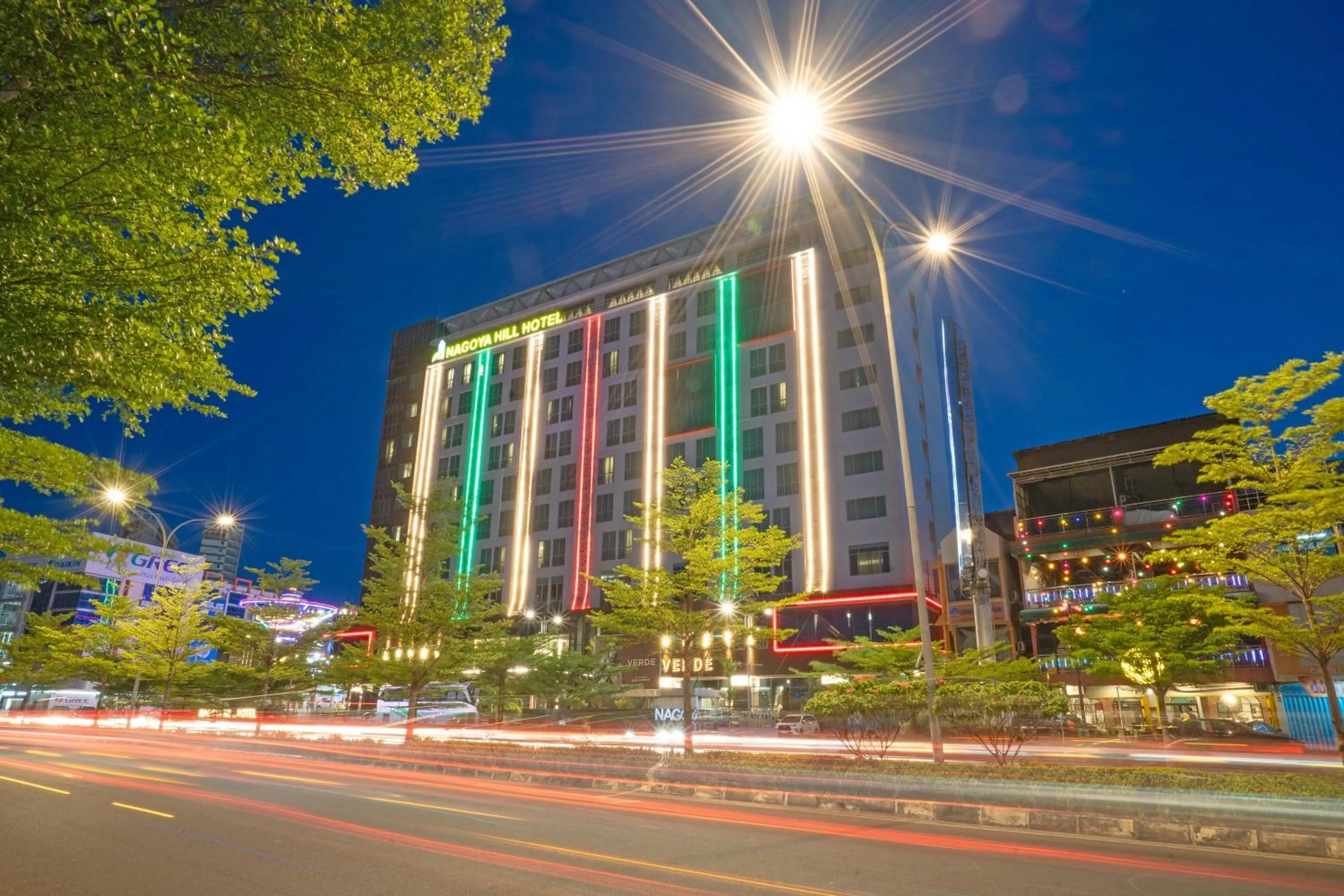 Property building in Nagoya Hill Hotel Batam