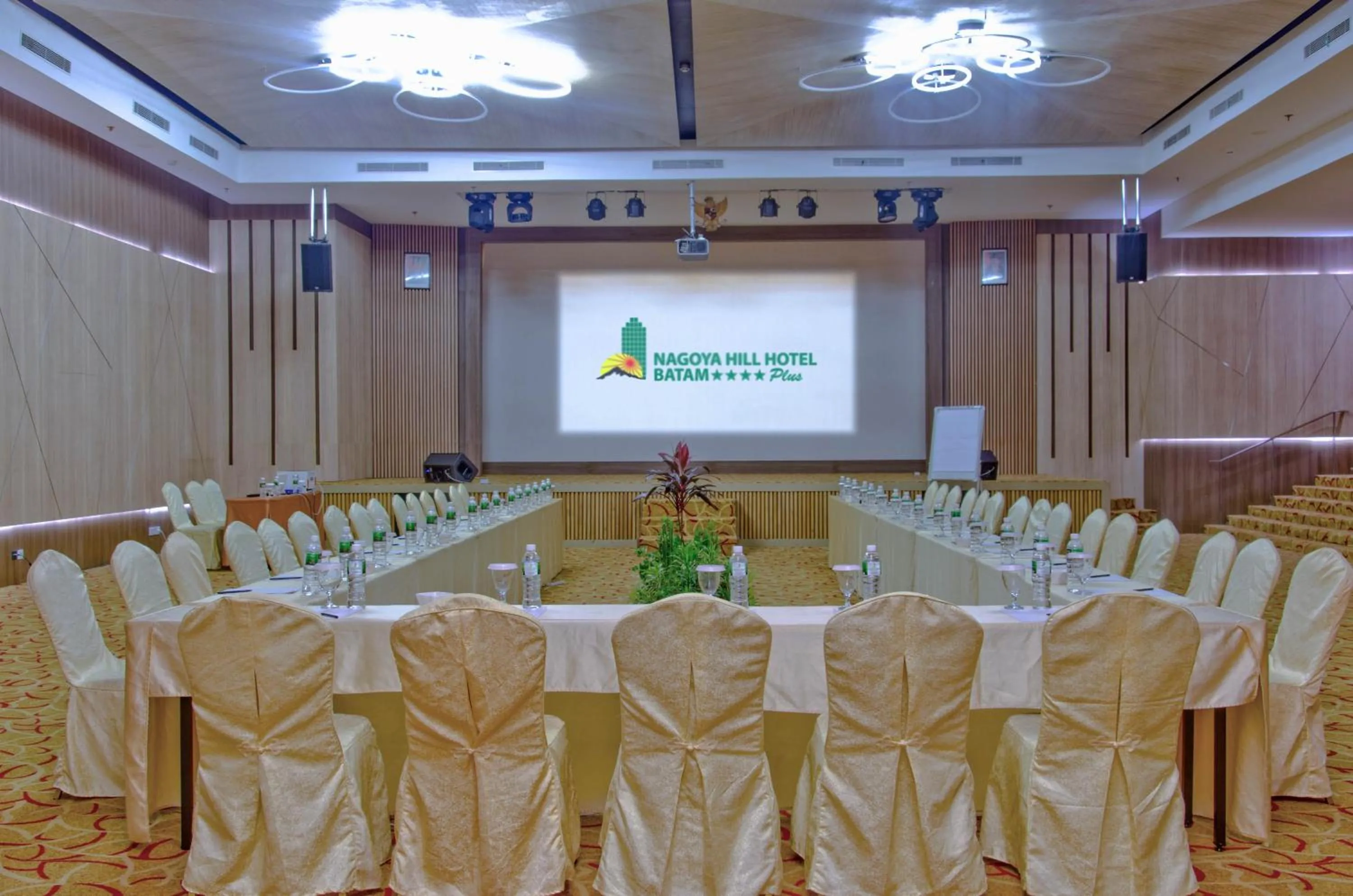 Banquet/Function facilities in Nagoya Hill Hotel Batam