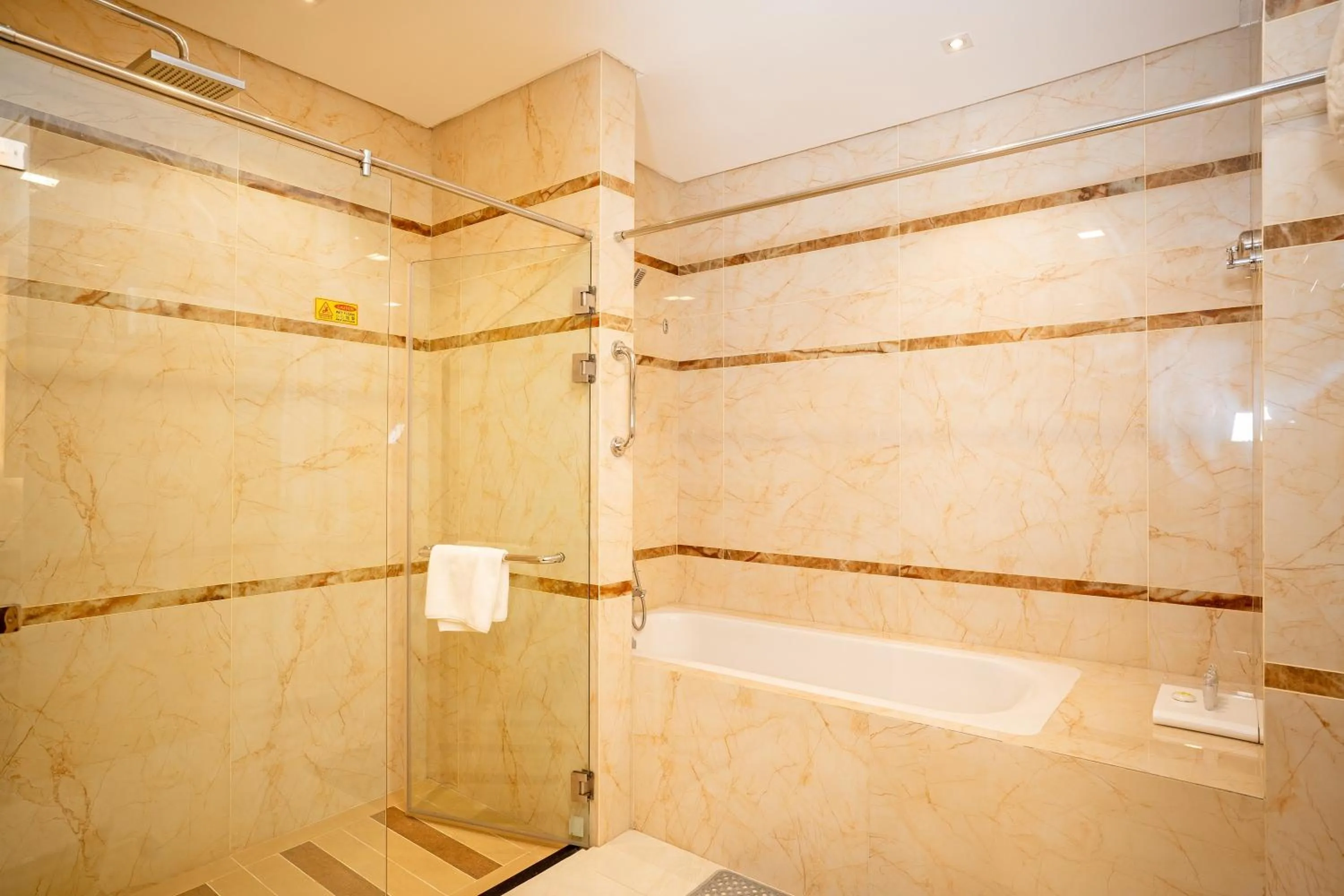 Nagoya Hill Hotel Batam