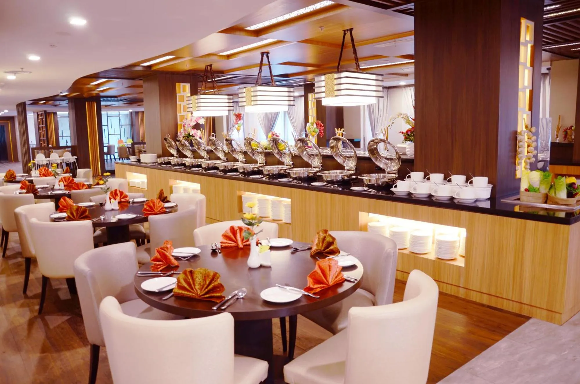 Restaurant/places to eat in Nagoya Hill Hotel Batam