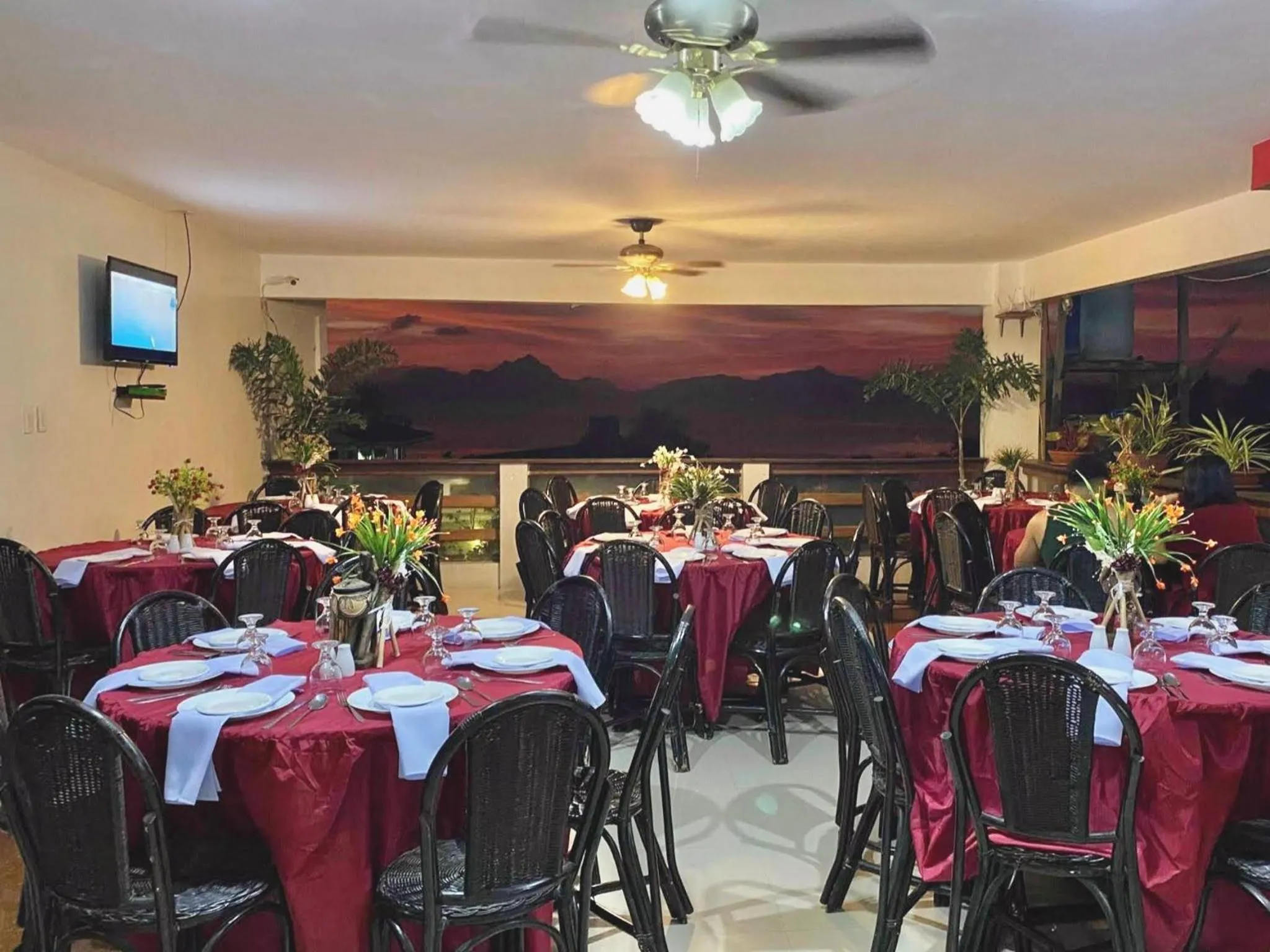 Restaurant/places to eat in La Casa Teresa Tourist Inn Inc