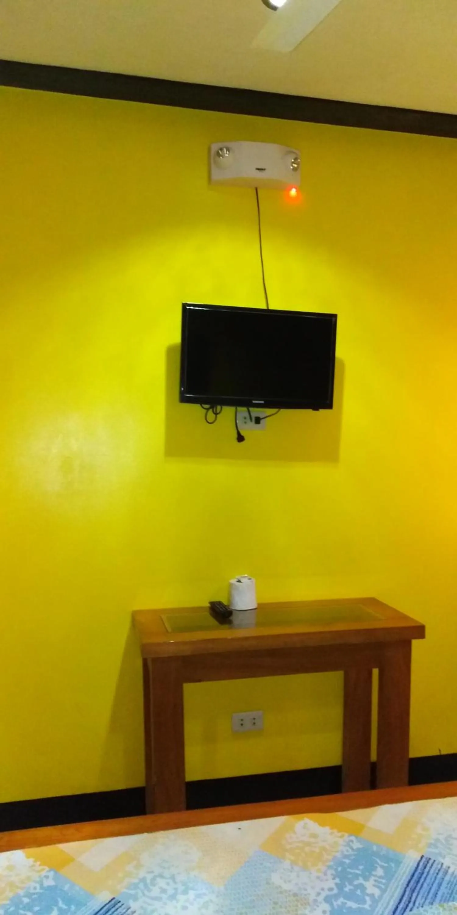 TV/Entertainment Center in OYO 938 Citrine Travel Lodge