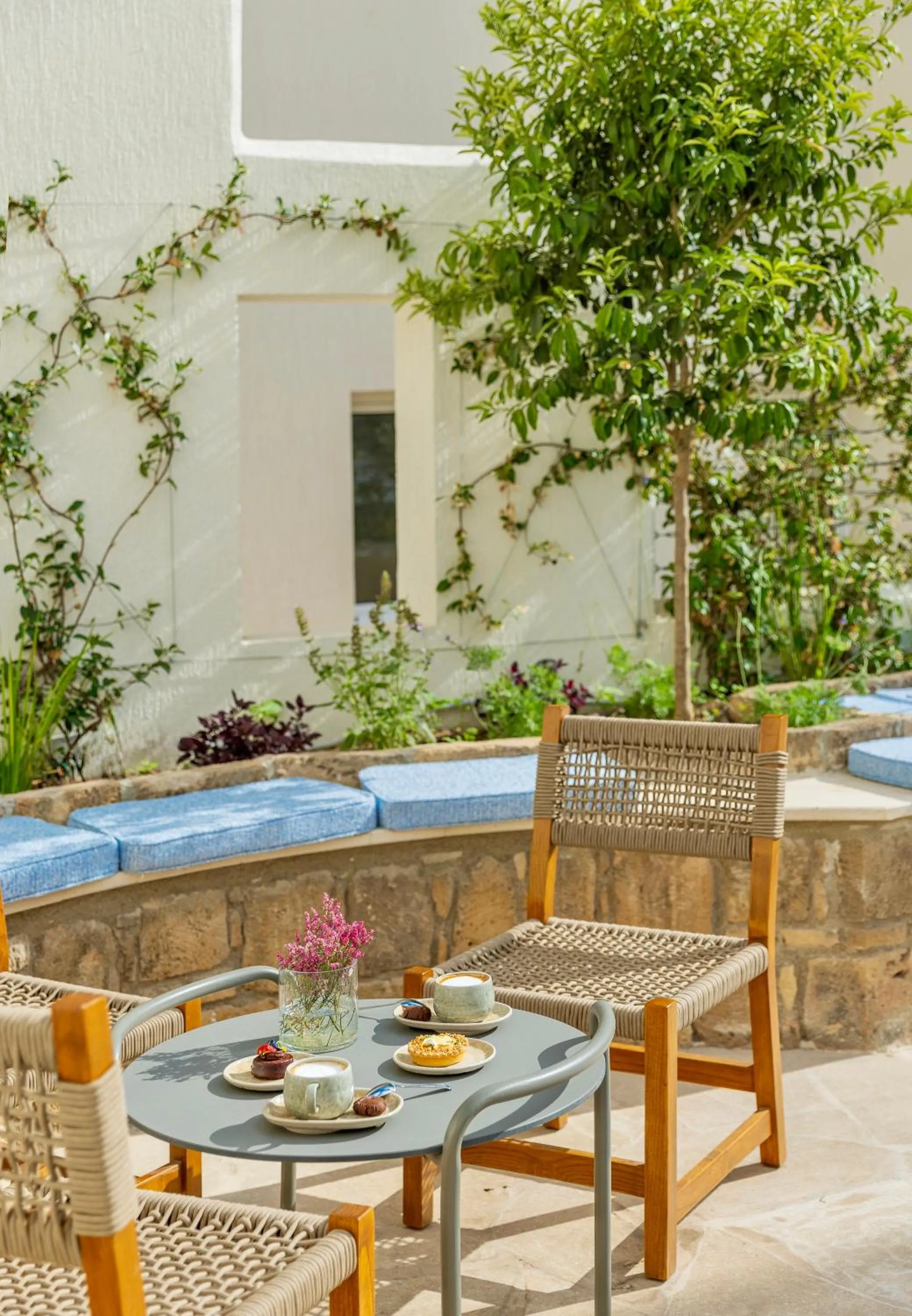 Garden in WellClub Resort - Wellness & SeaView Suites