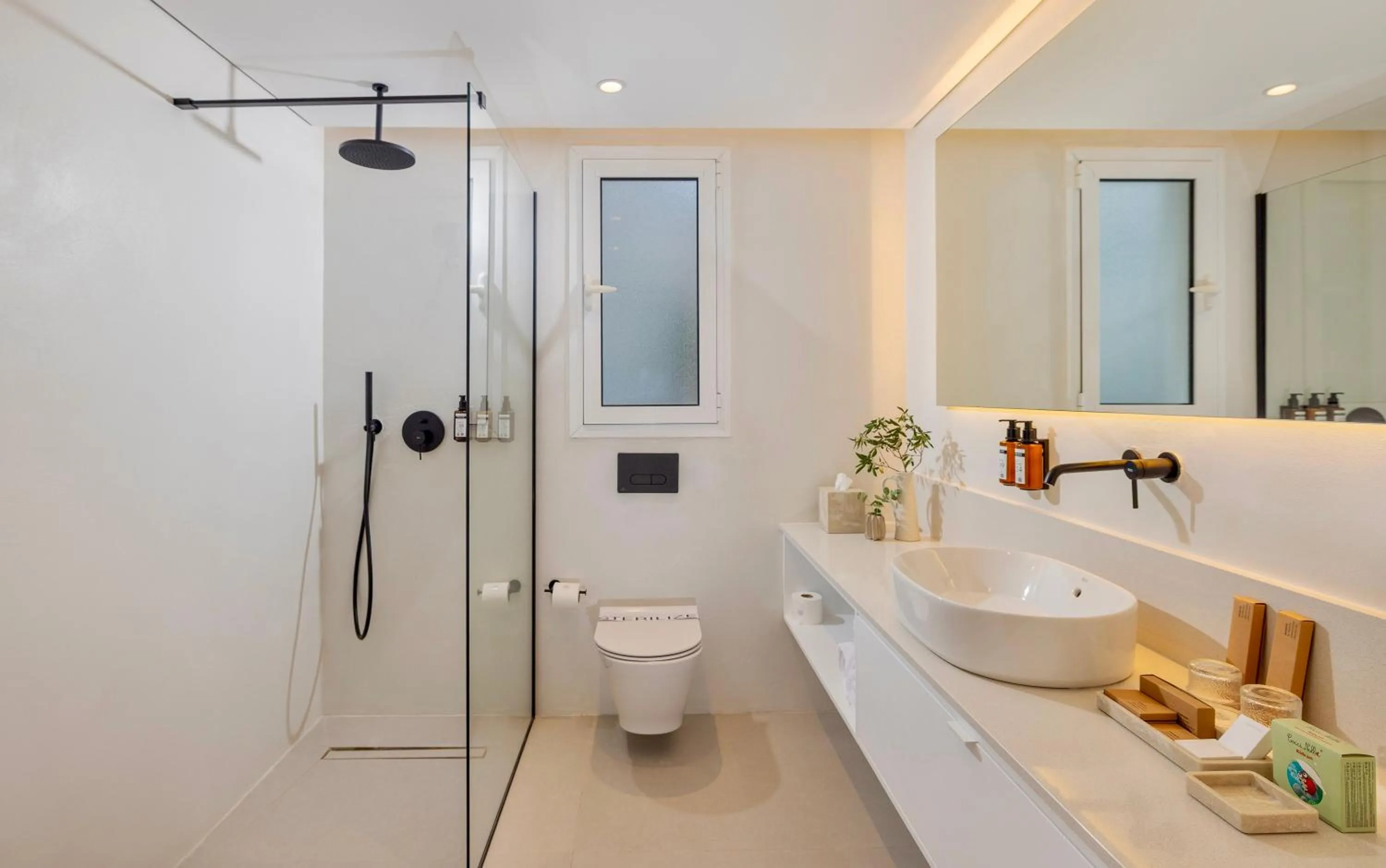 Shower in WellClub Resort - Wellness & SeaView Suites