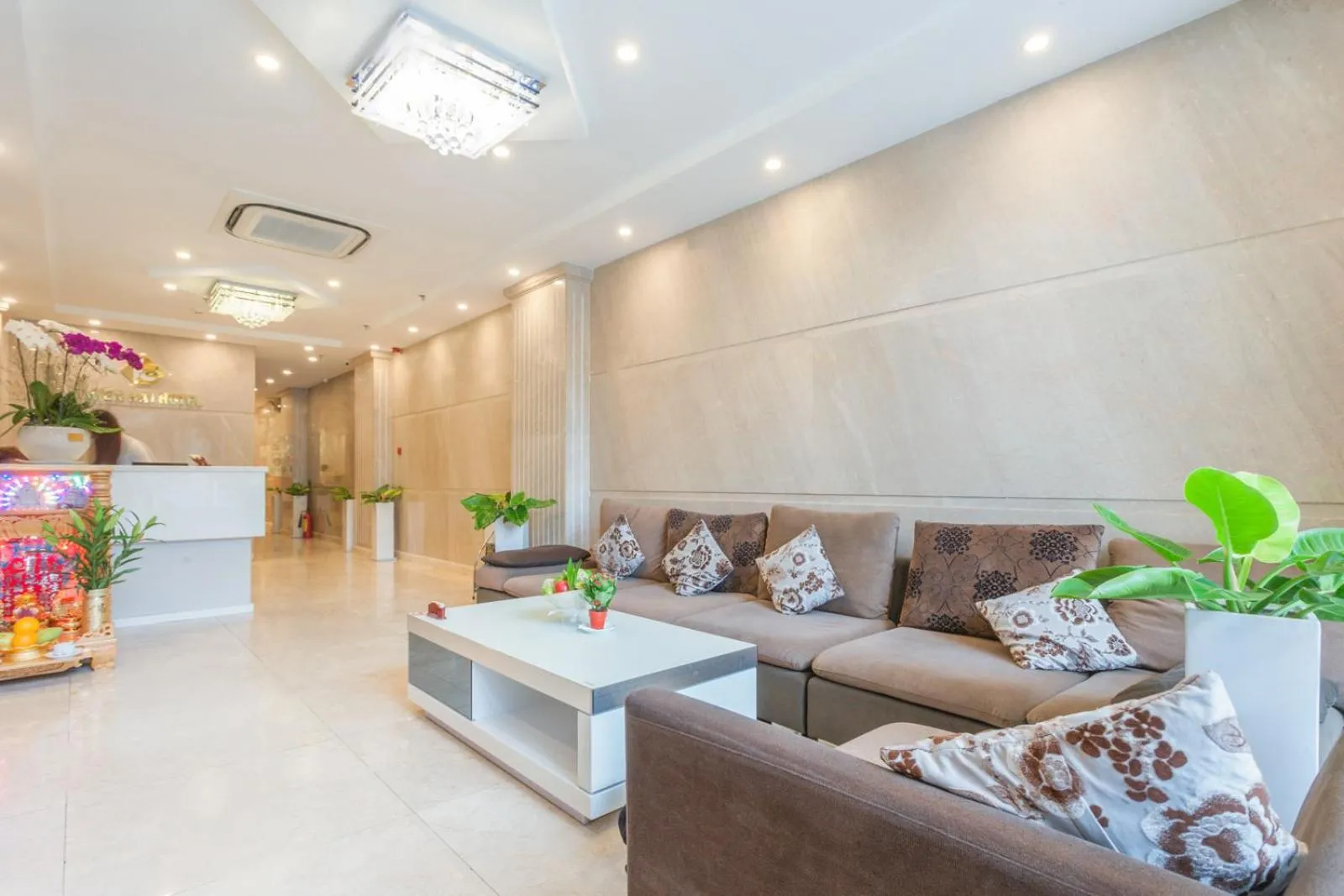 Communal lounge/ TV room in Thien Hai Hotel