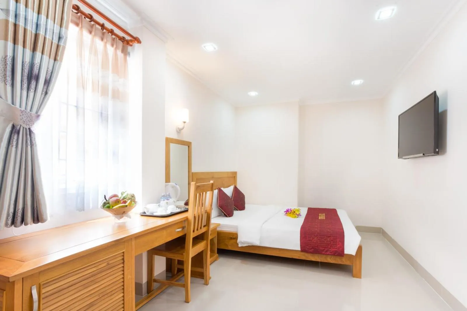 Day, Bed in Thien Hai Hotel