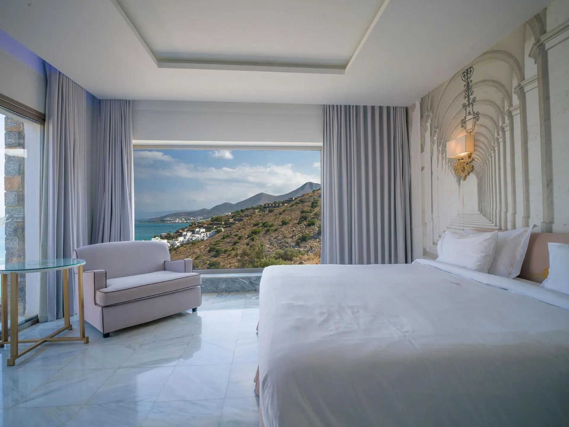 Sea view, Bed in Royal Marmin Bay Boutique & Art Hotel