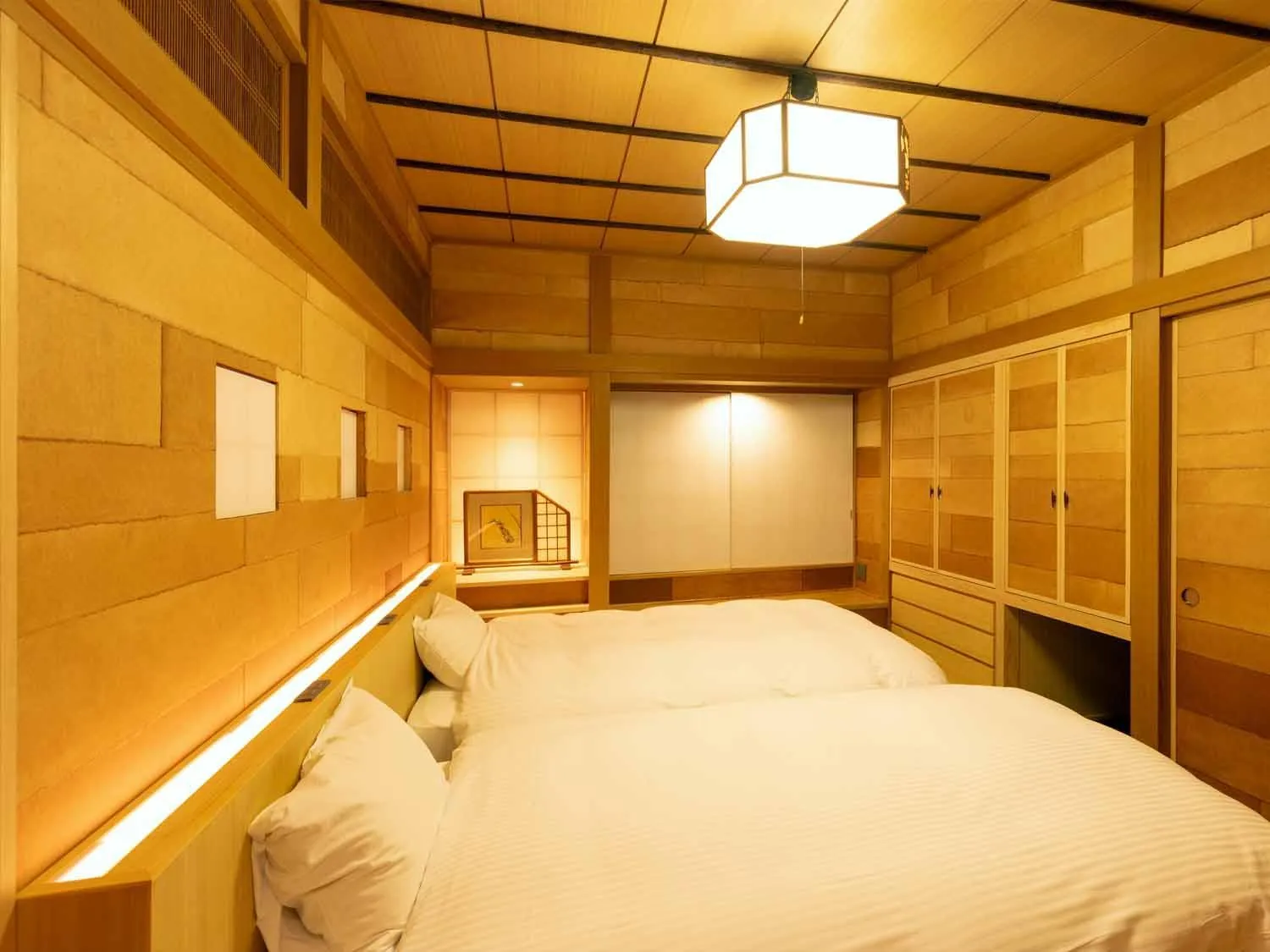 Photo of the whole room, Bed in Ryoso Yufuin Yamadaya
