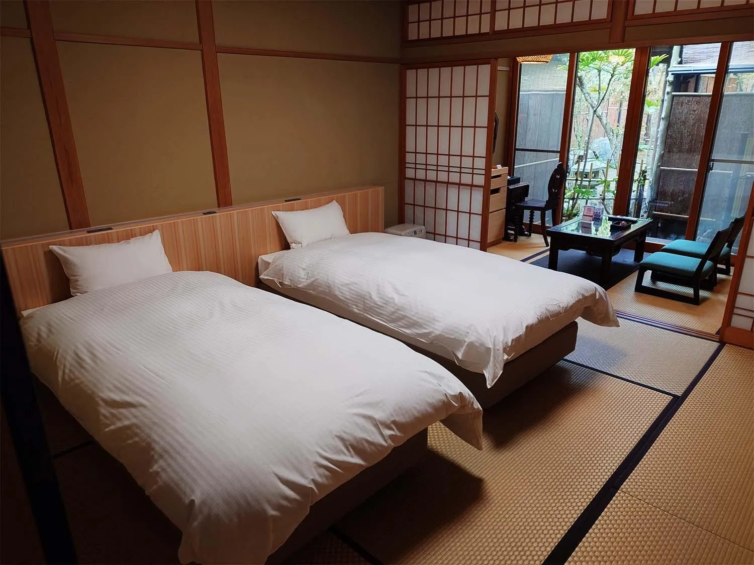 Photo of the whole room, Bed in Ryoso Yufuin Yamadaya