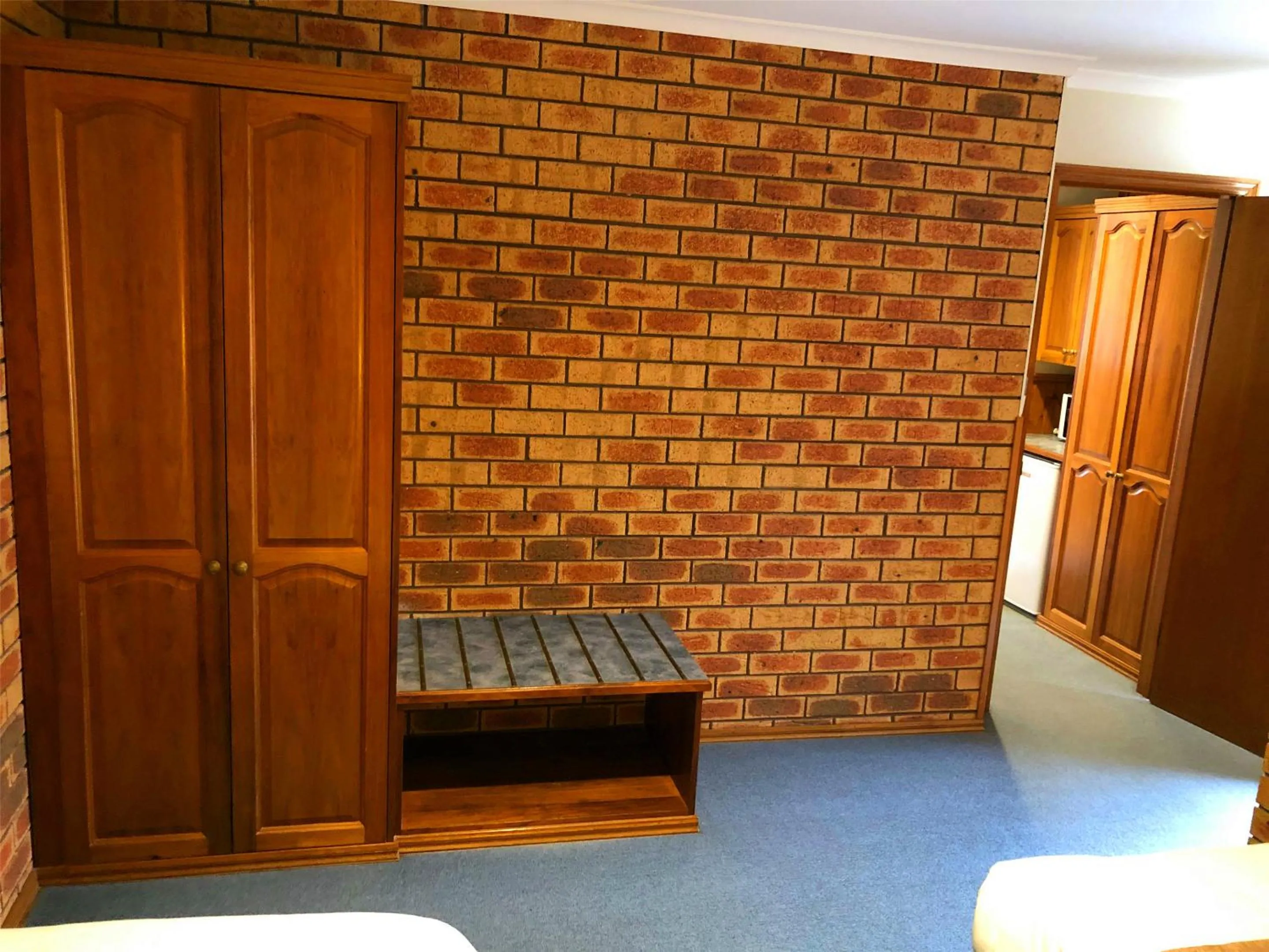 Bedroom, Bed in Victoriana Motor Inn