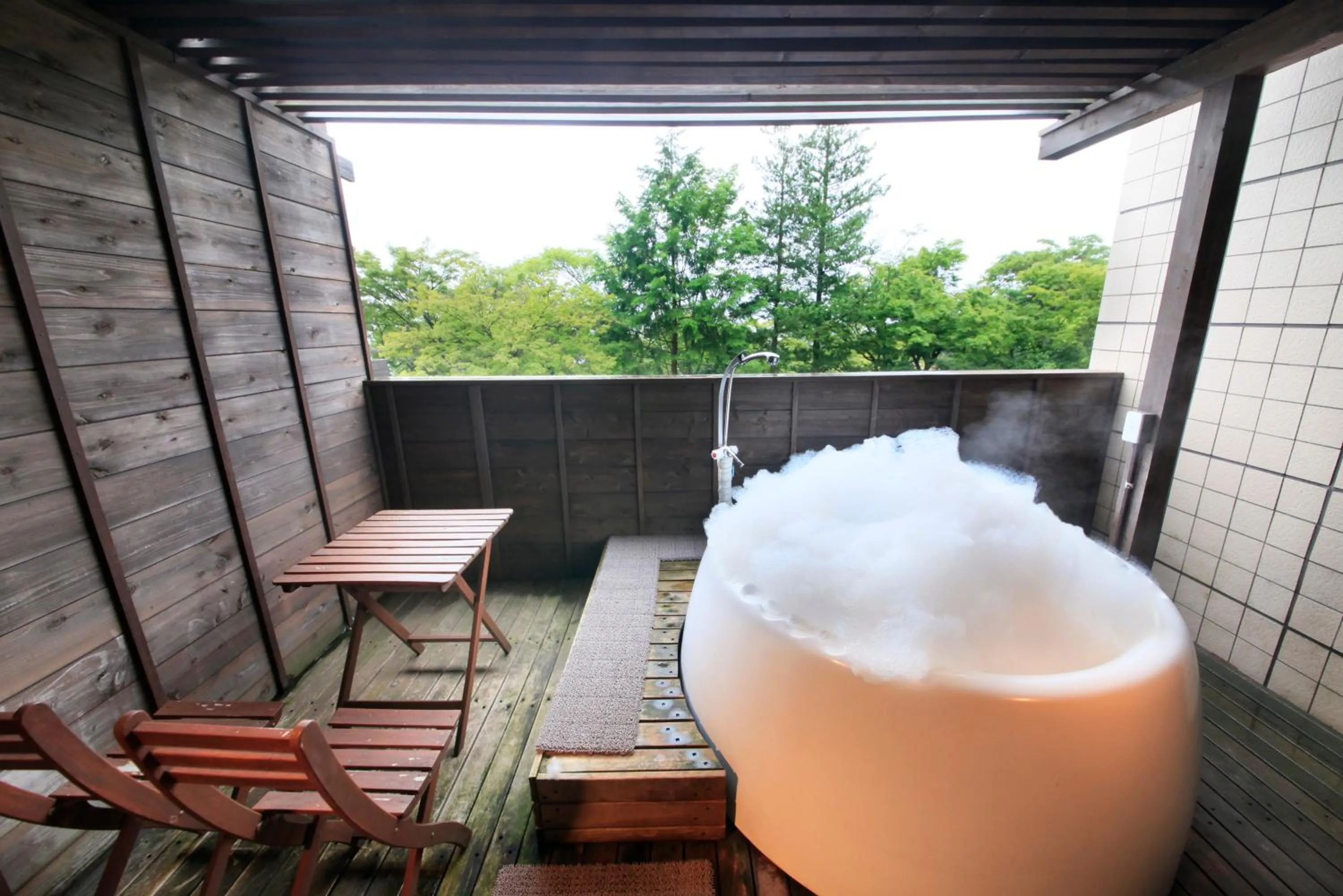Hot Tub in Bettei Koyoi - Adult Only