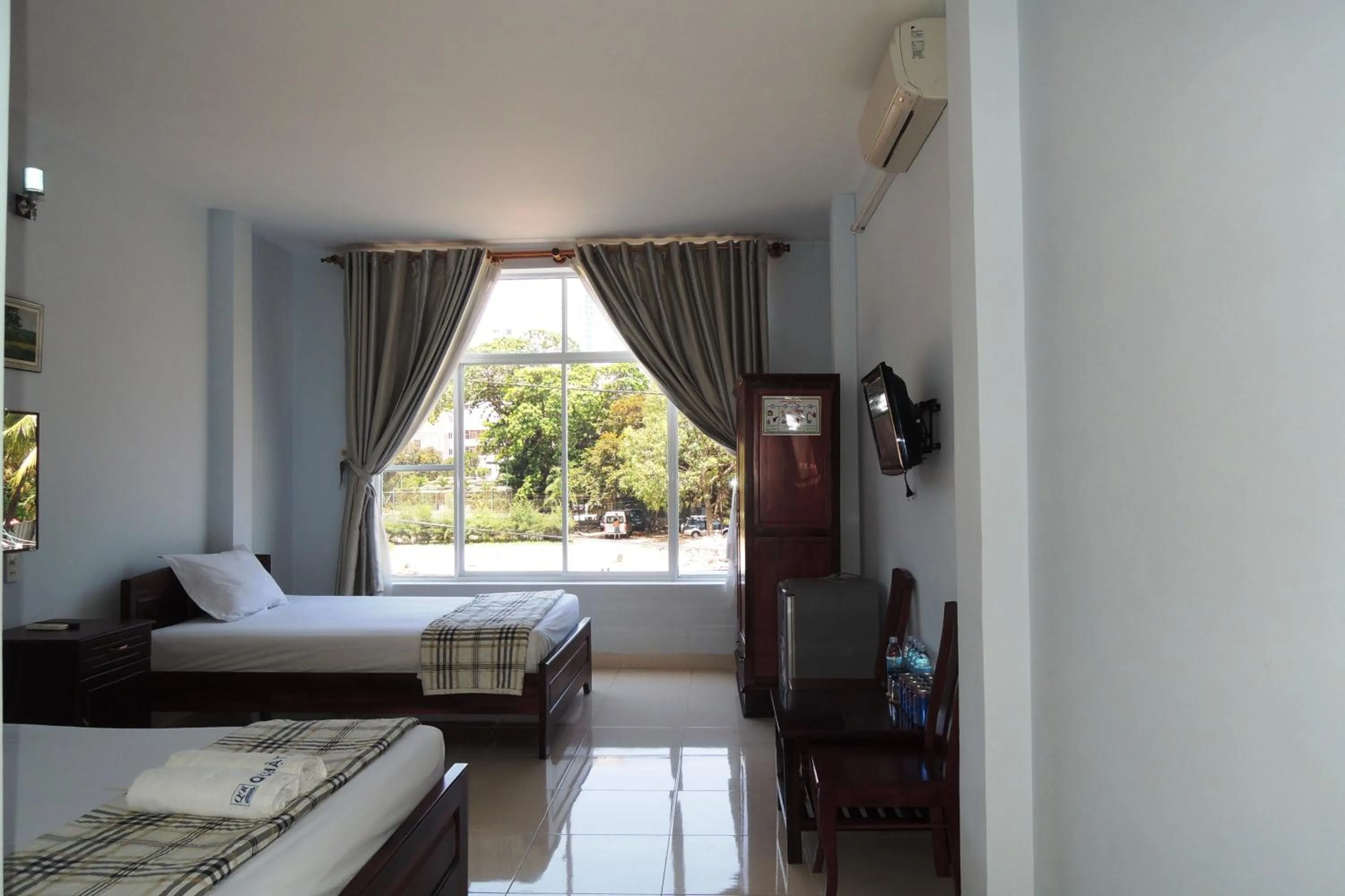 Decorative detail in Quang Nhat Hotel