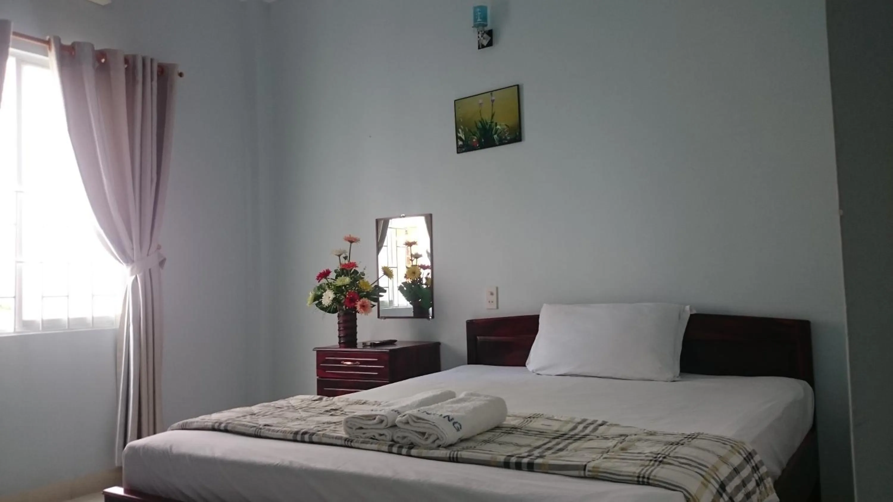 Bed in Quang Nhat Hotel