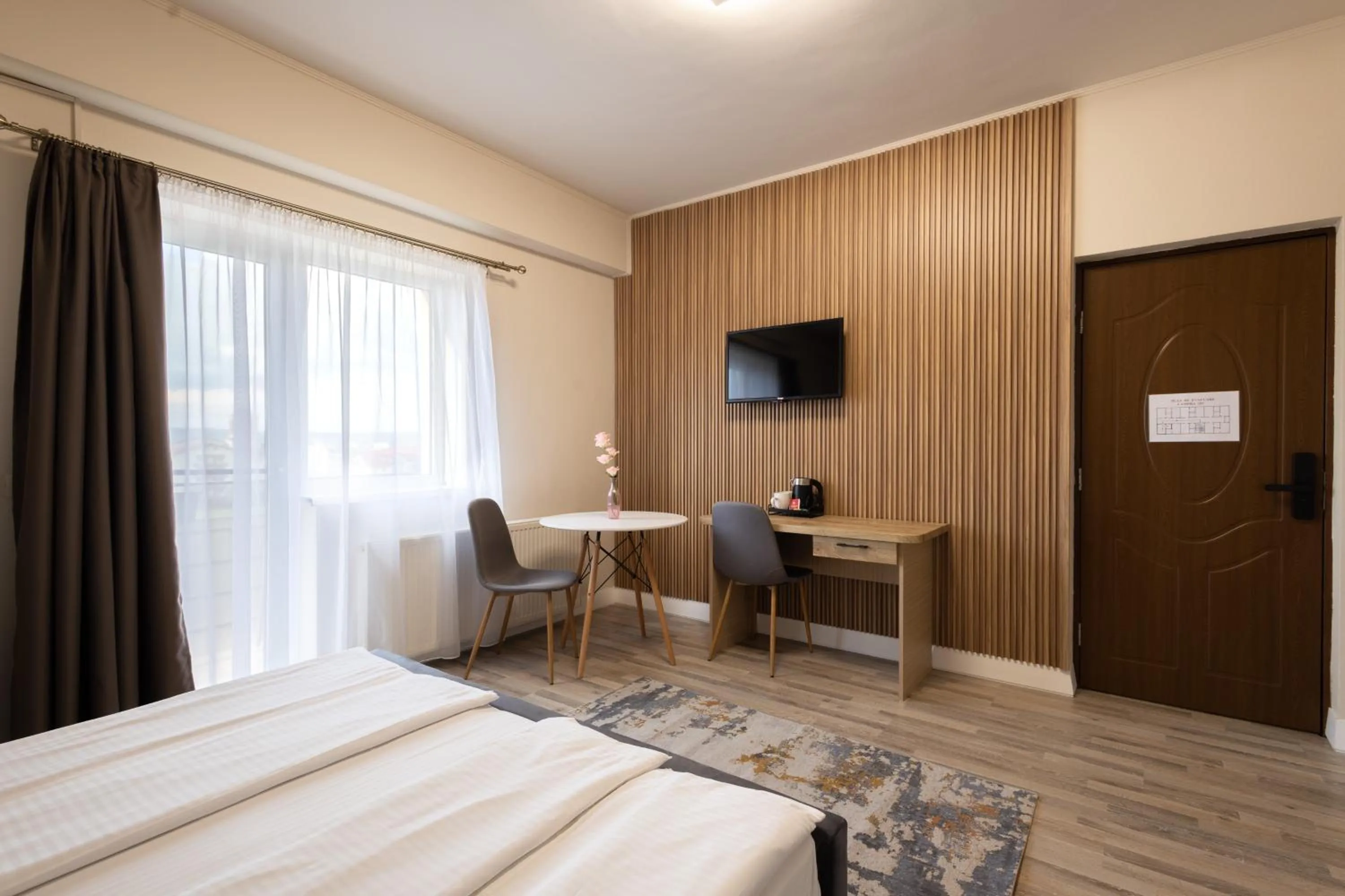 Bed in Apart Hotel Bonjour Cluj