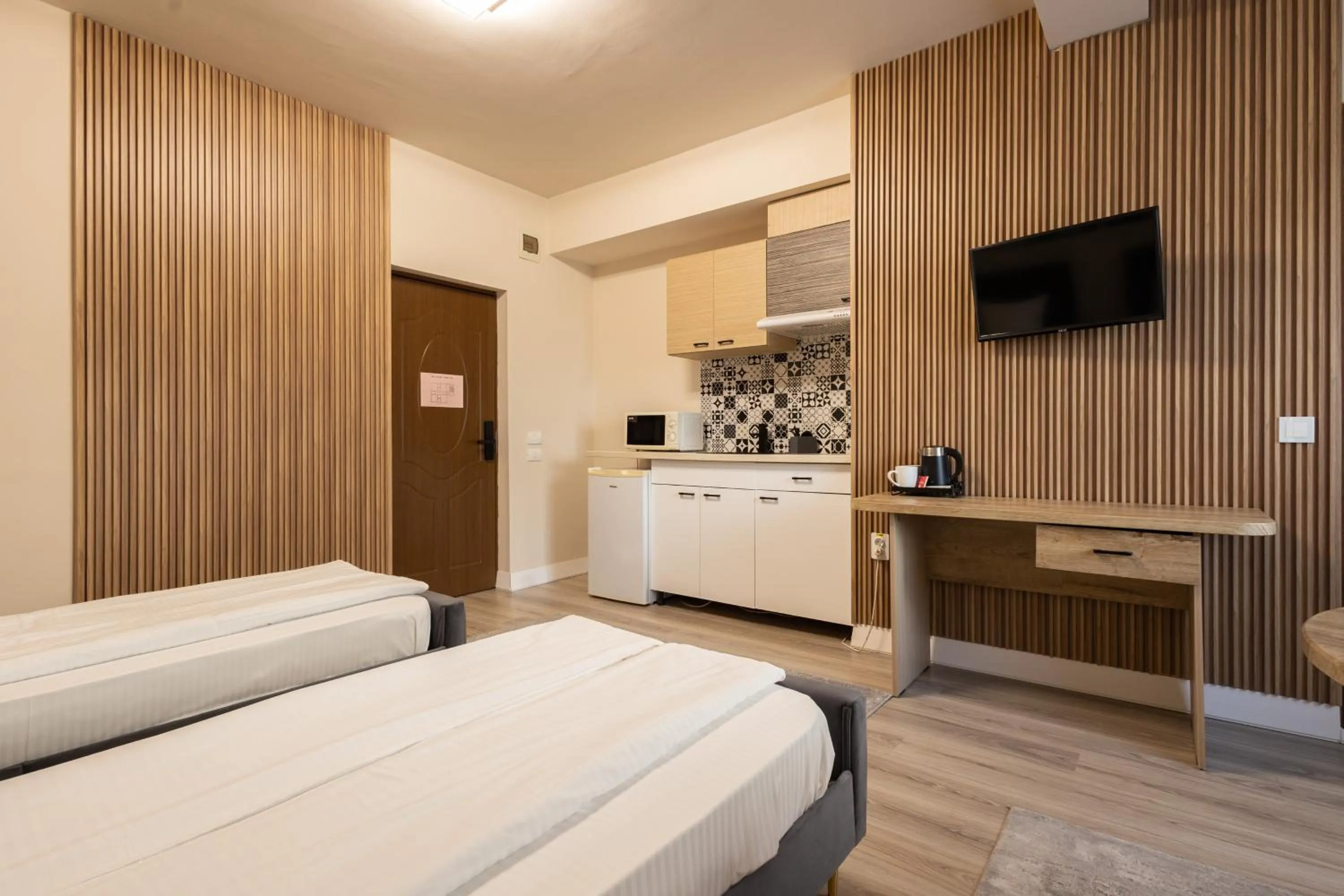 Bed in Apart Hotel Bonjour Cluj
