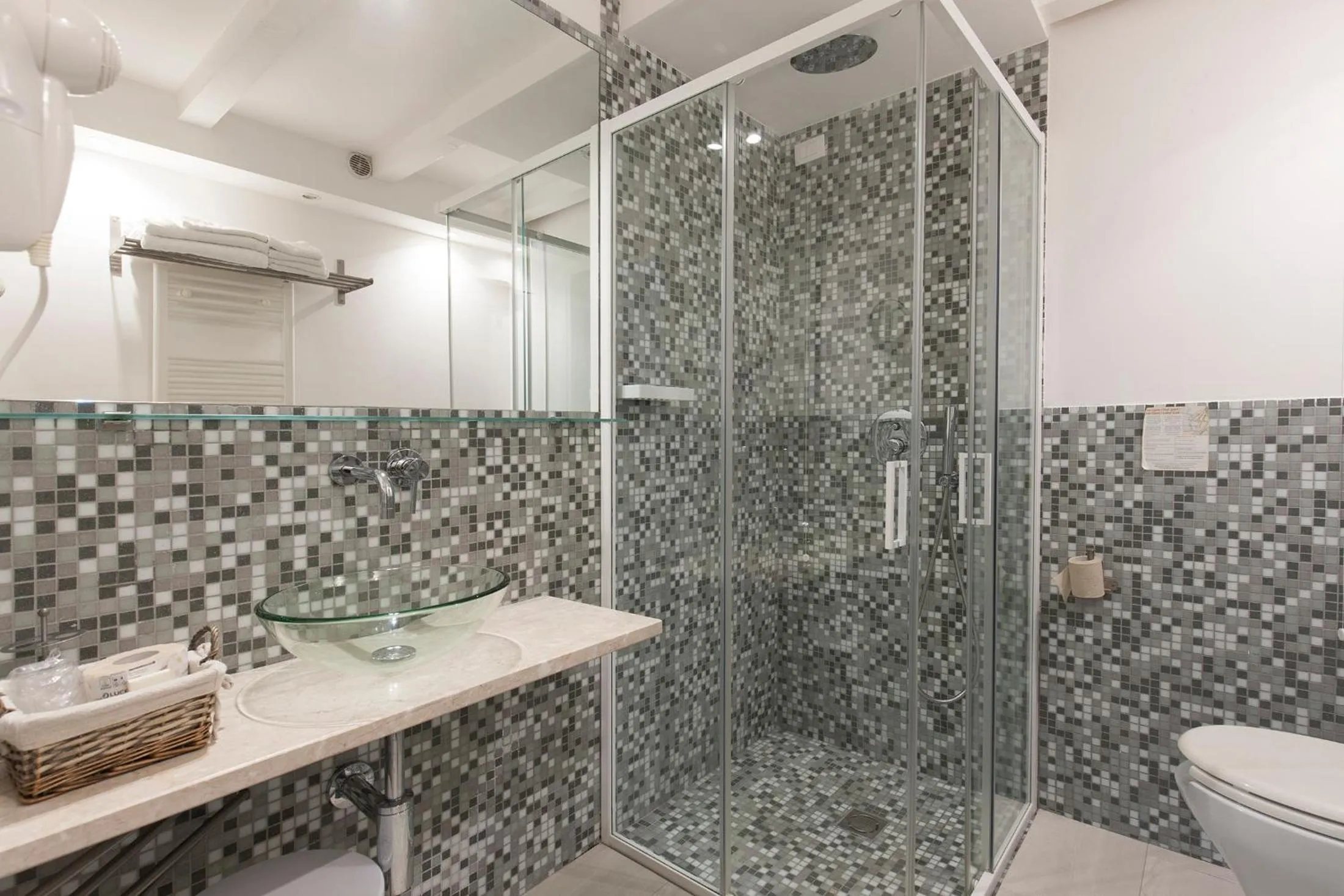 Toilet in Al Mascaron Ridente