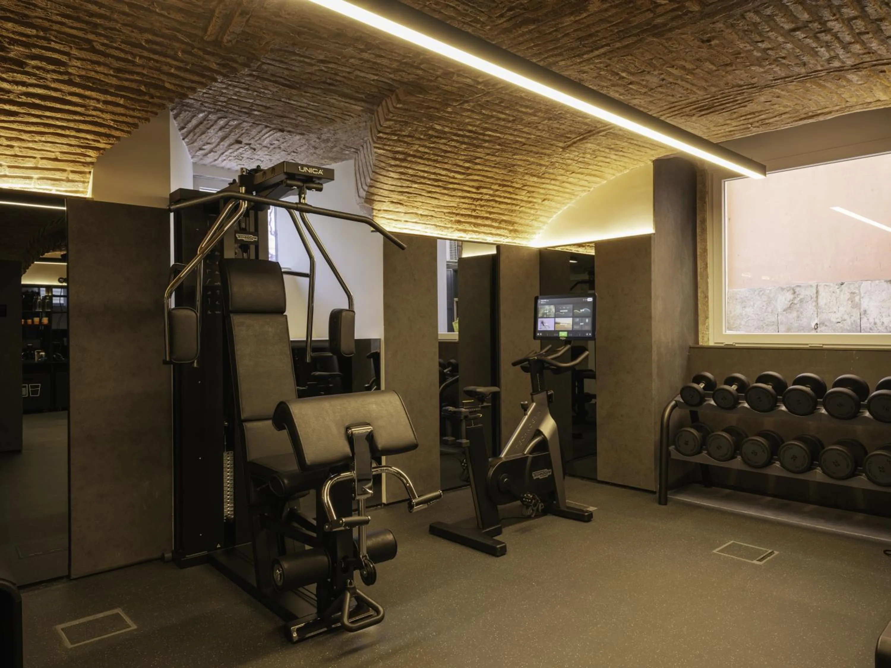Fitness centre/facilities in Inspira Santos Boutique Hotel