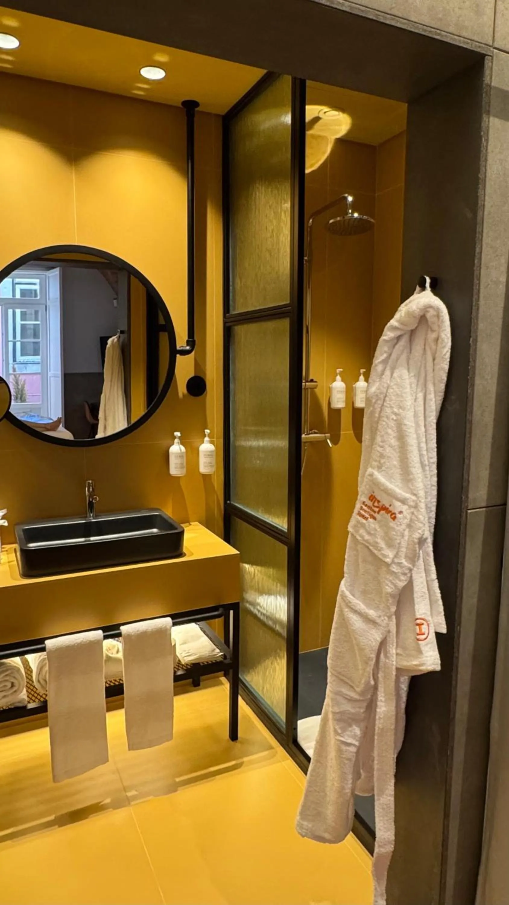 Bedroom in Inspira Santos Boutique Hotel