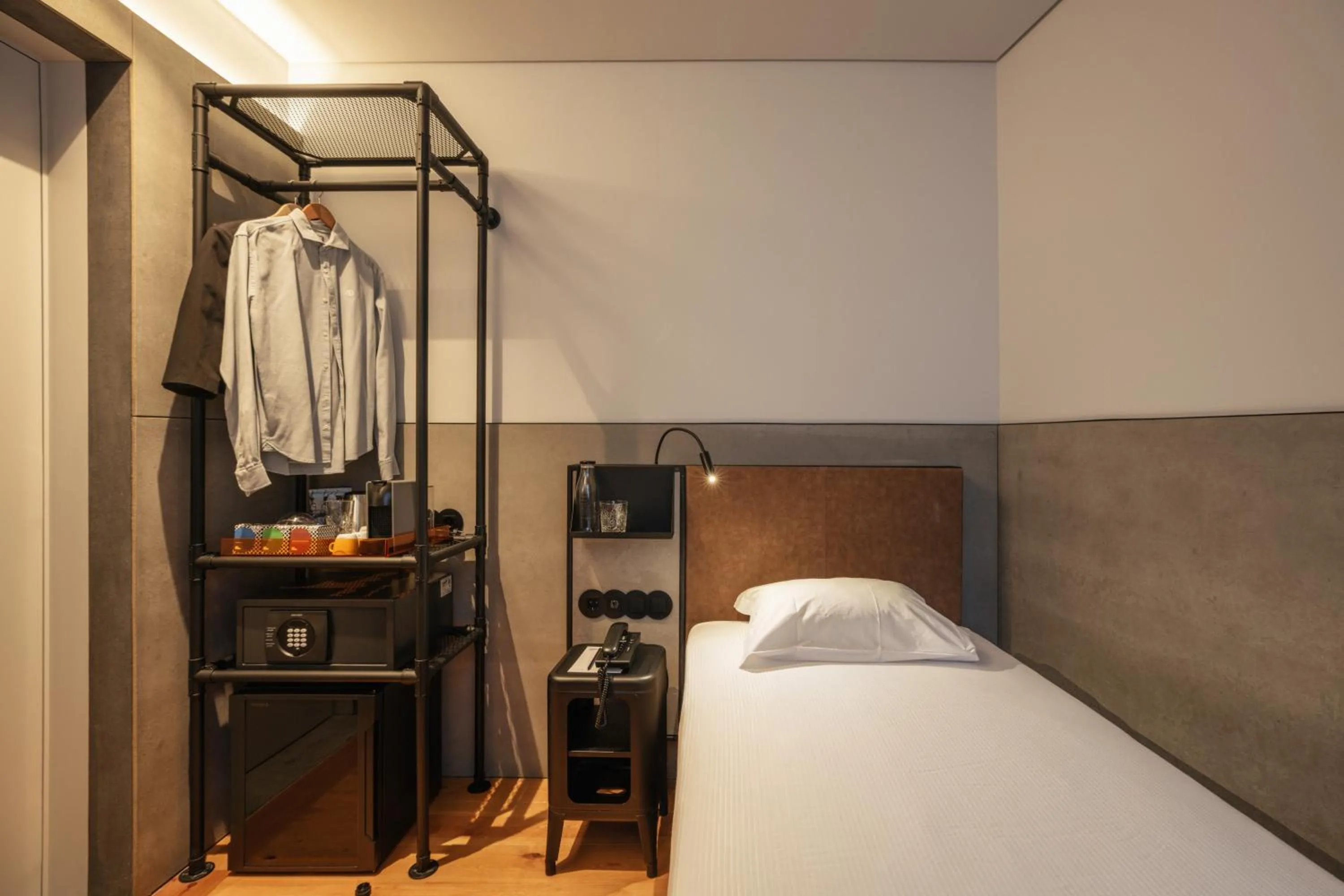 Bedroom, Bed in Inspira Santos Boutique Hotel