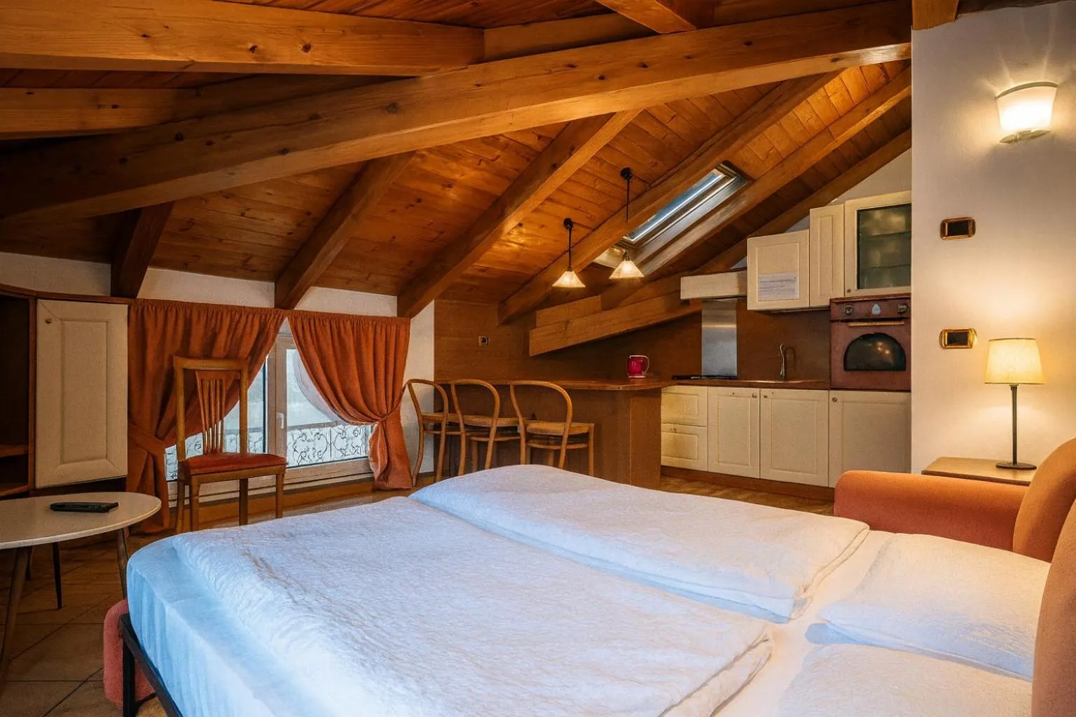 Bed in Hotel Benacus Panoramic