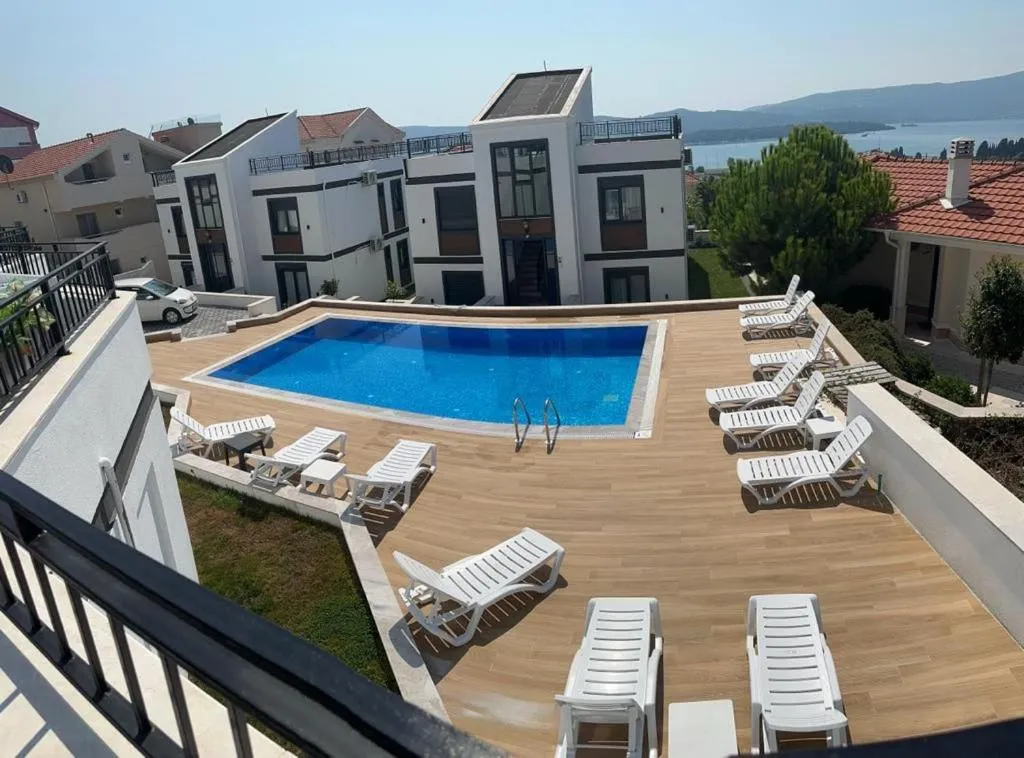 Two-Bedroom Apartment with Sea View in Tivat Terrace Suites