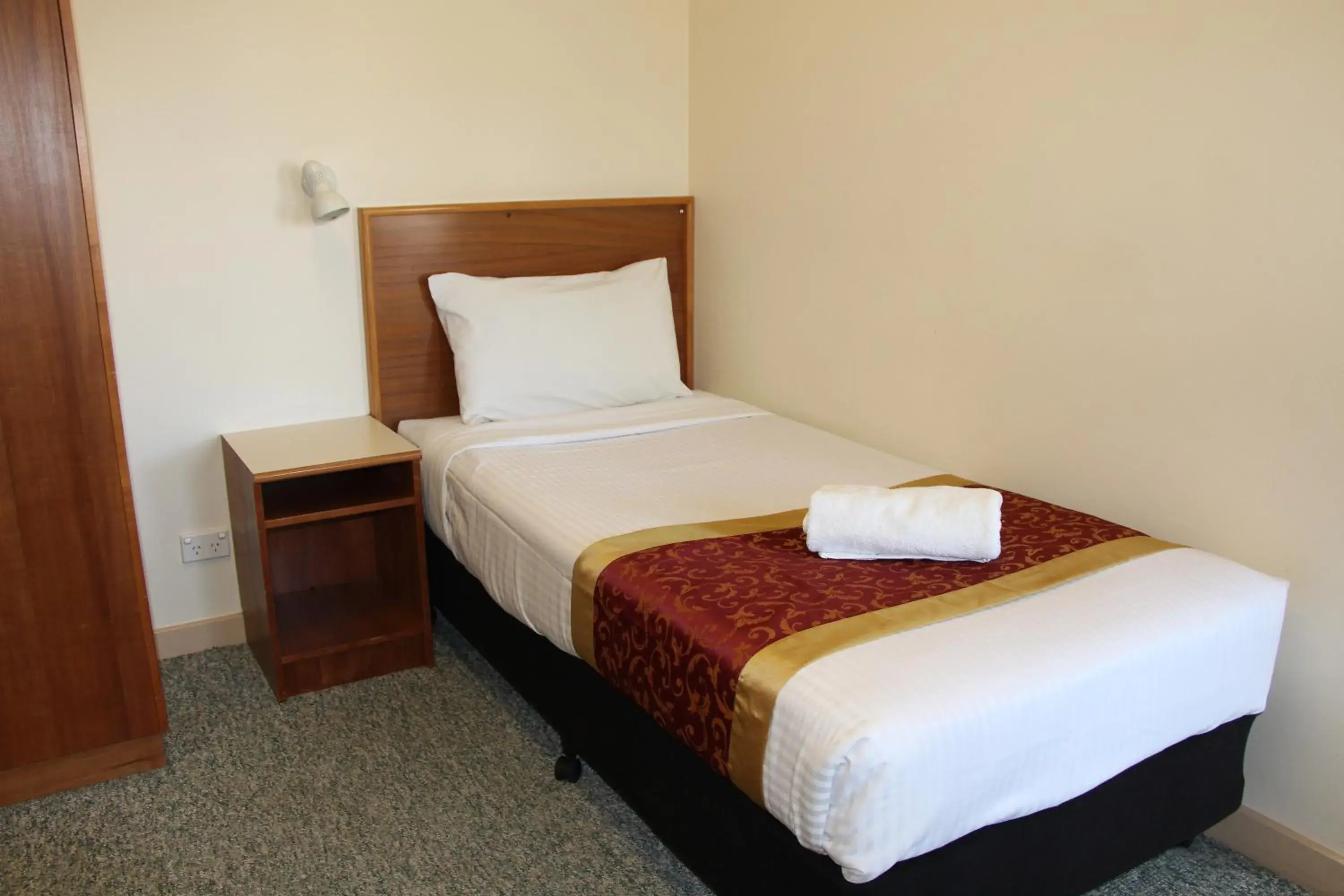 Deluxe Twin Room in The Pioneer Way Motel Deluxe Twin Room in The Pioneer Way Motel