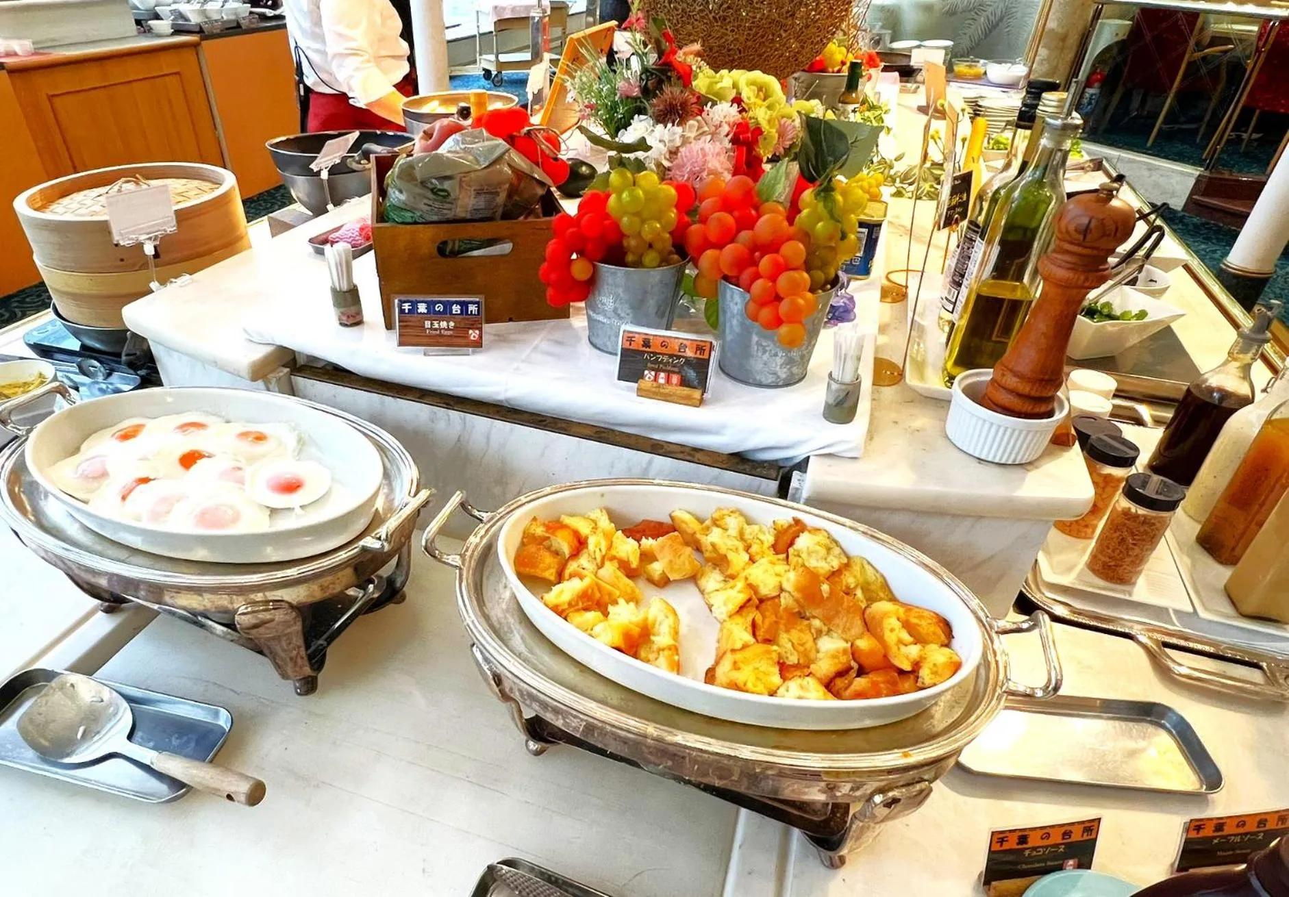 Buffet breakfast in Hotel Springs Makuhari