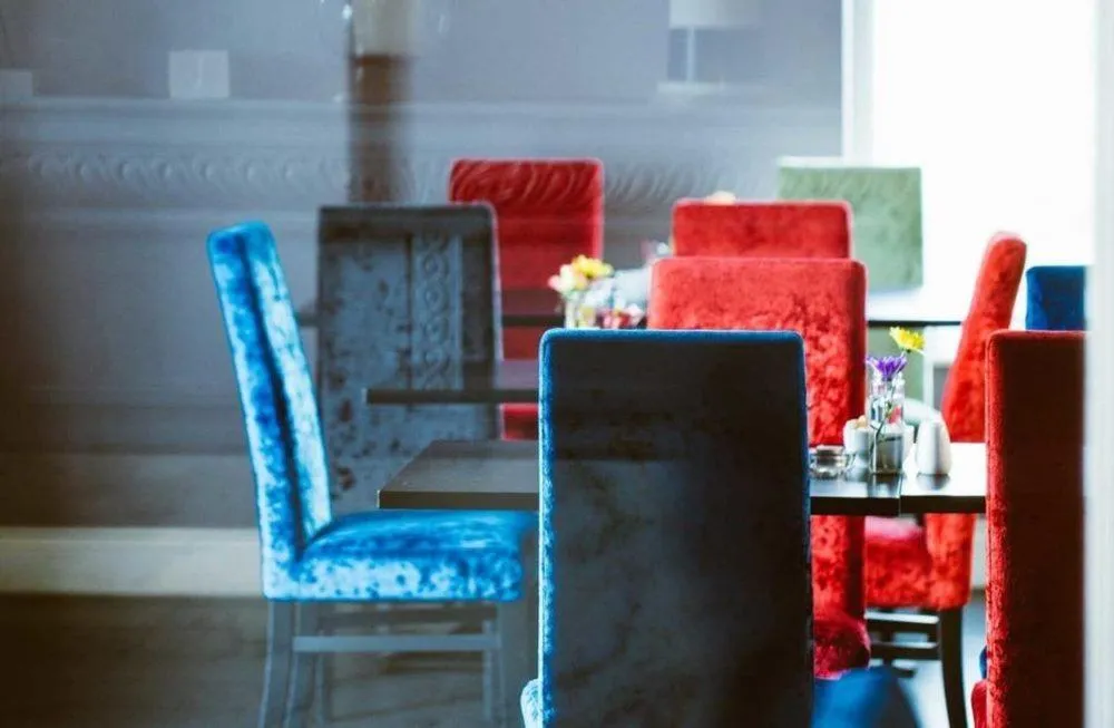 Restaurant/places to eat in Coast Lodge