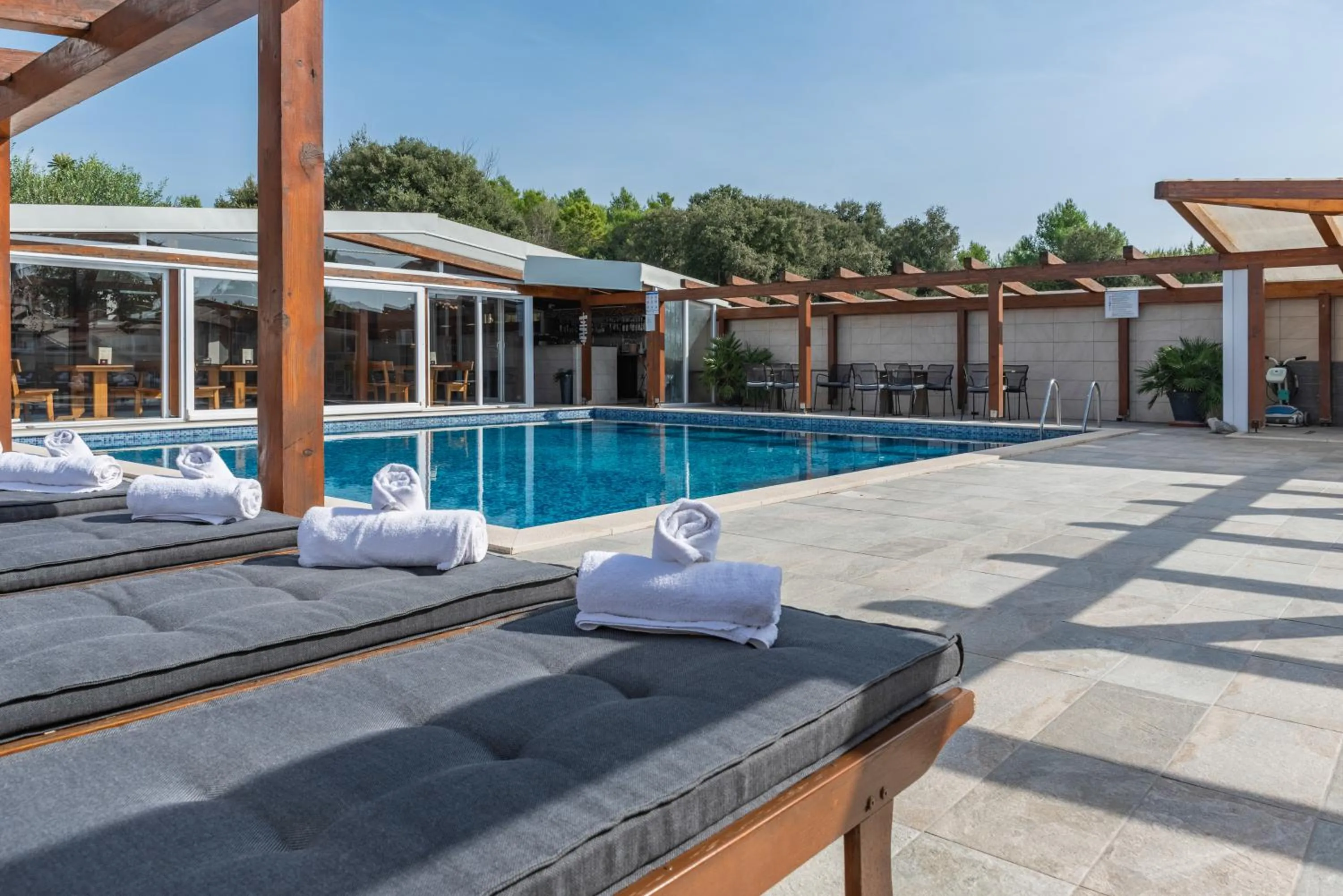 Day in Aparthotel Plat