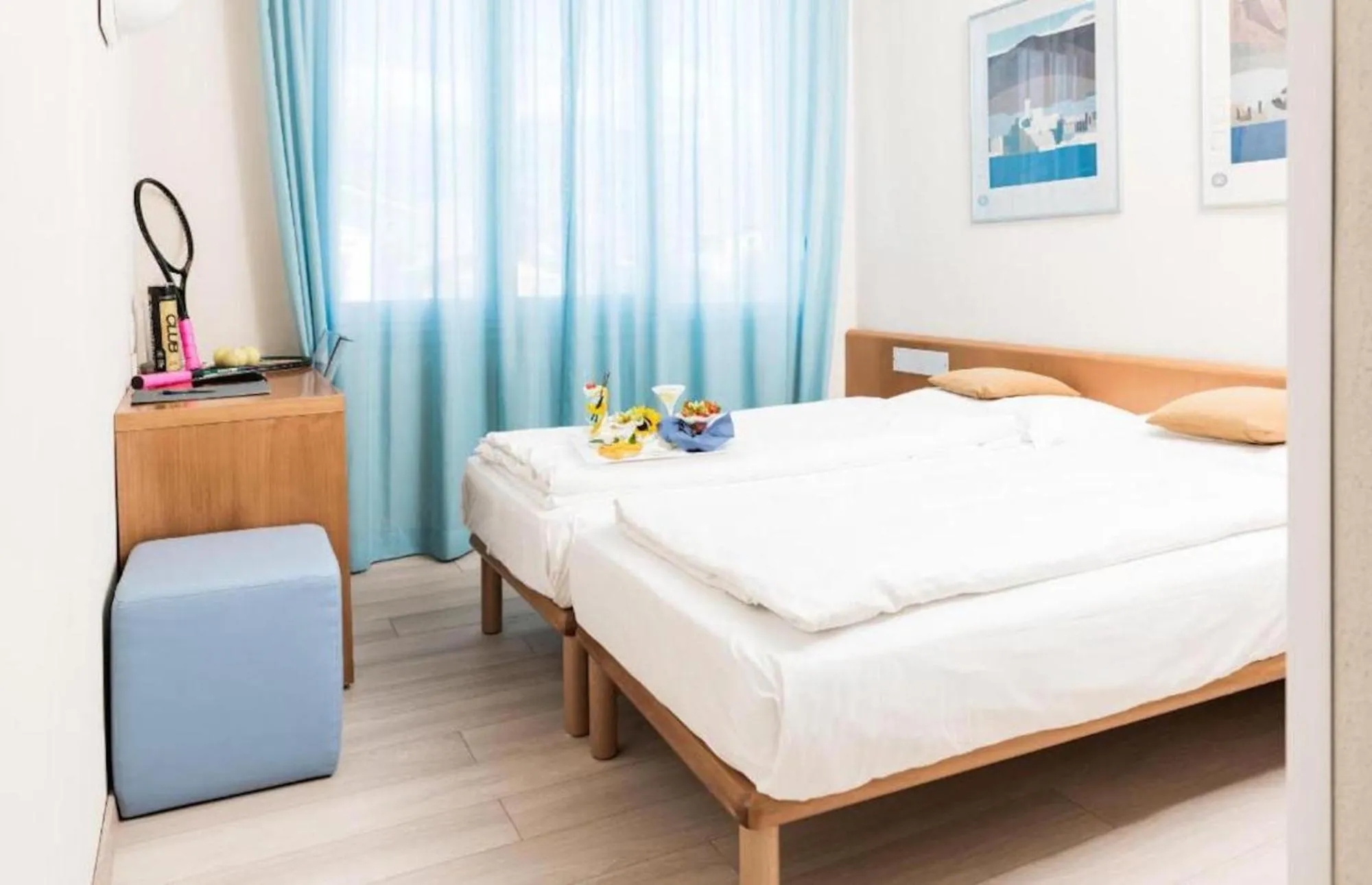 Photo of the whole room, Bed in Club Hotel Olivi - Tennis Center